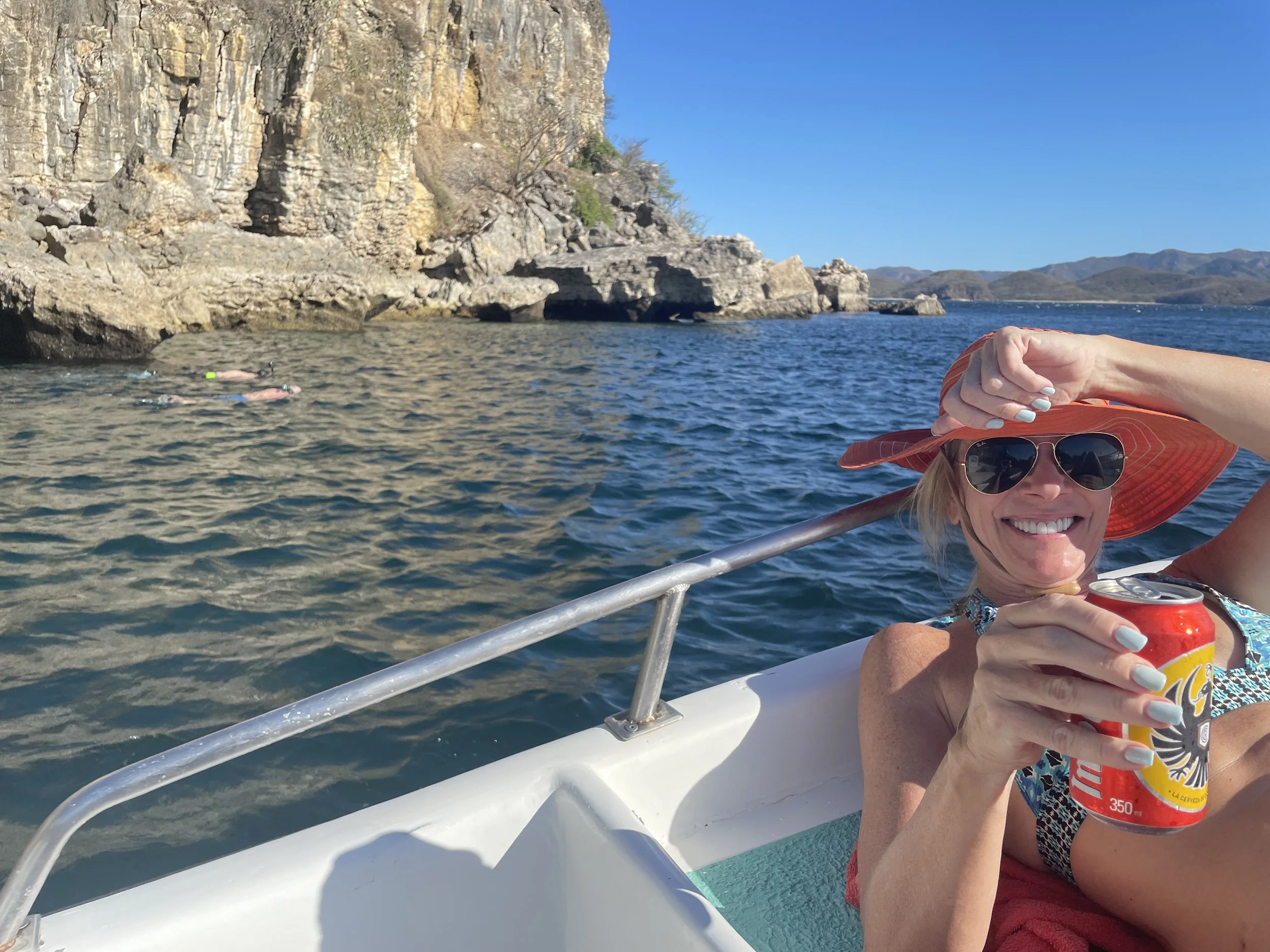  This is how I snorkeled this day…a bit too chilly for me so Linda and I had a cerveza and cheered on the guys. 