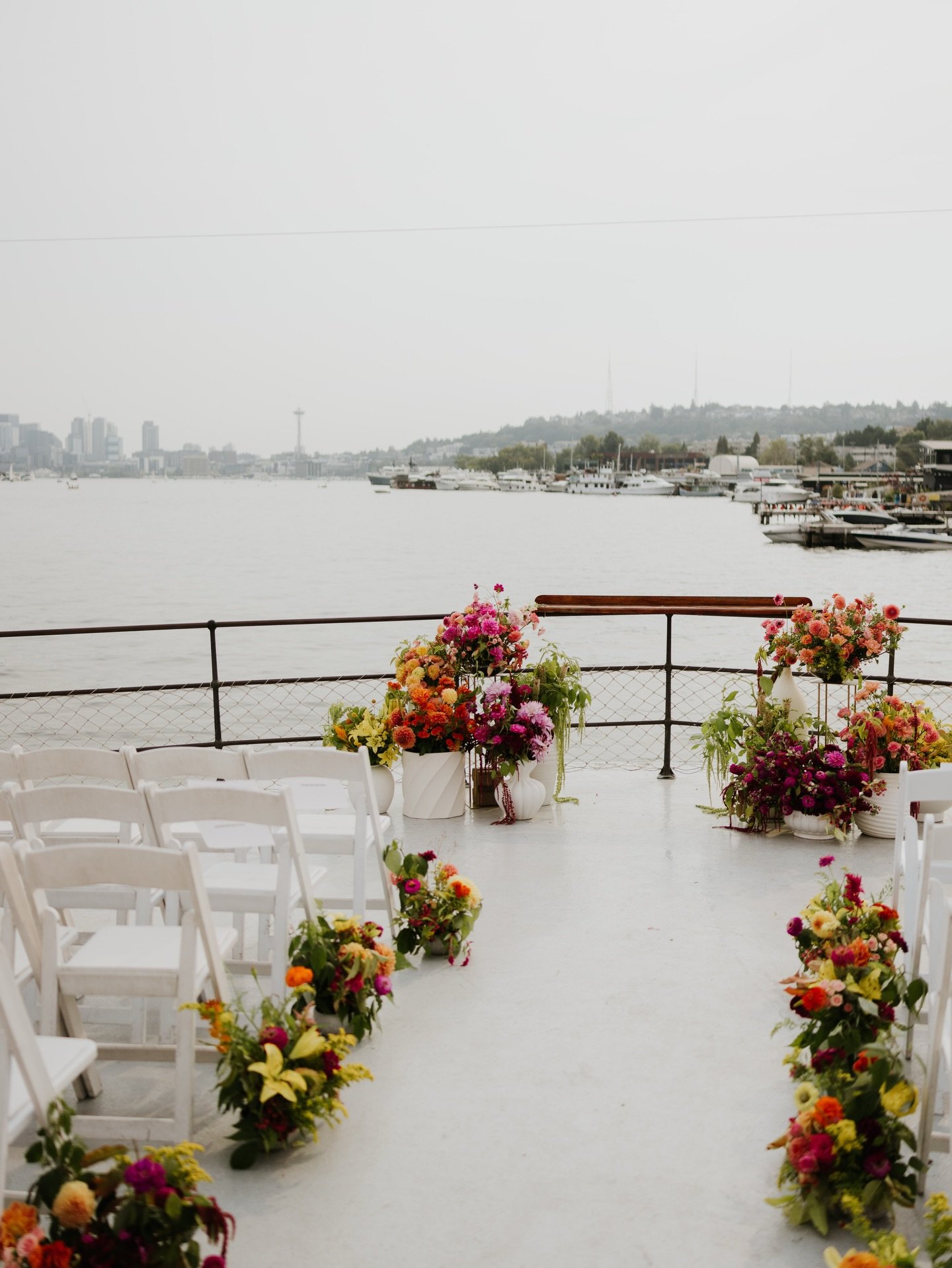 @mv_skansonia was our most popular wedding venue this year, and it&rsquo;s easy to see why. Floating on Lake Union, this iconic Seattle wedding venue is filled with natural light, rustic ferry vibes, and waterfront views that pair beautifully with vi