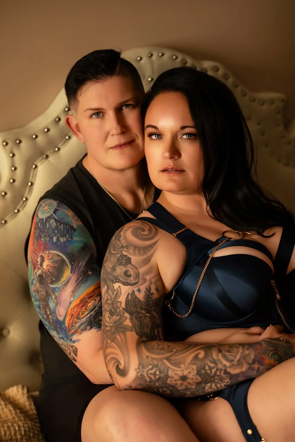 women_couples_boudoir_photographer.jpg