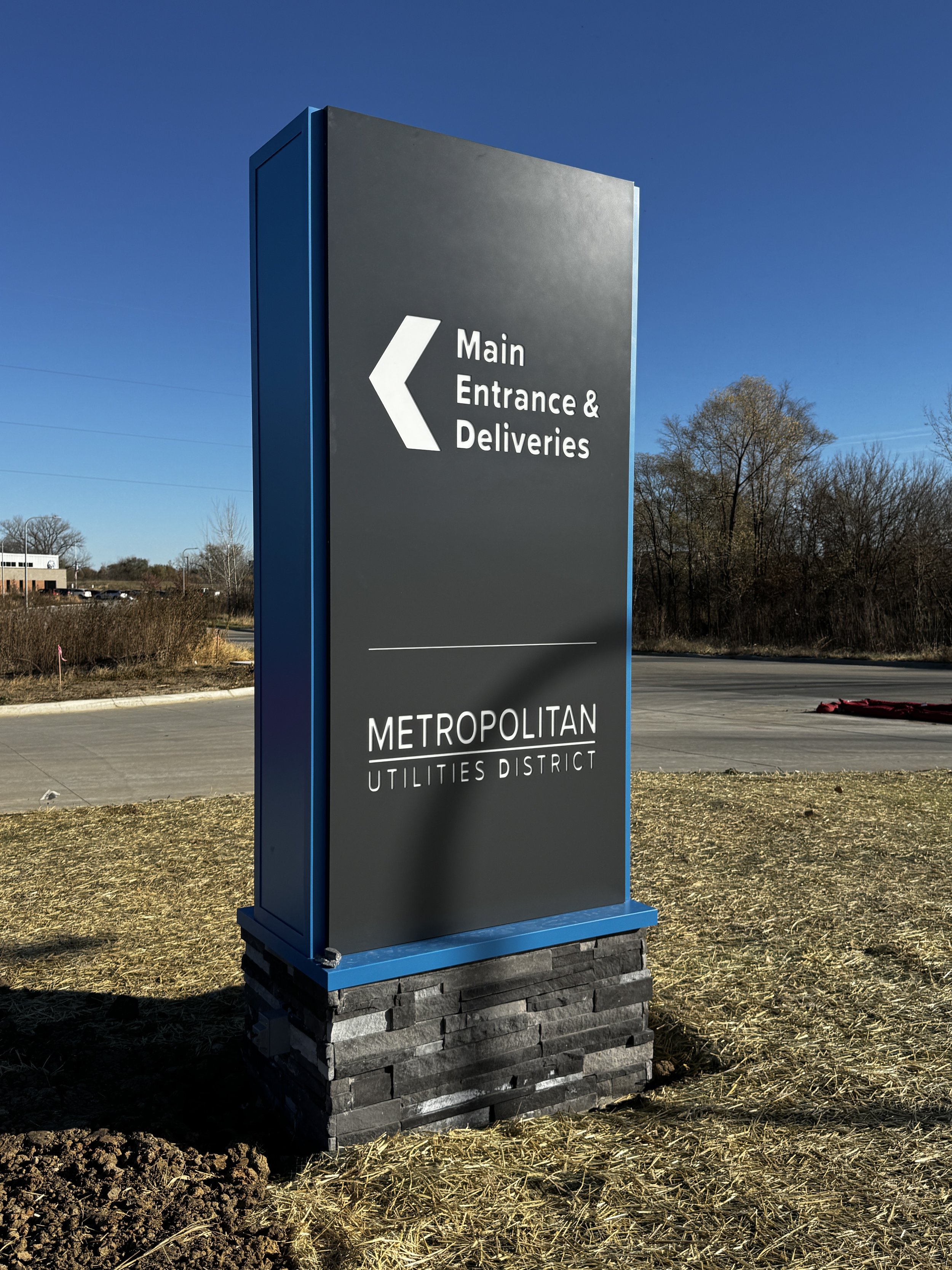 Fabrication - MUD Monument  (2).jpg