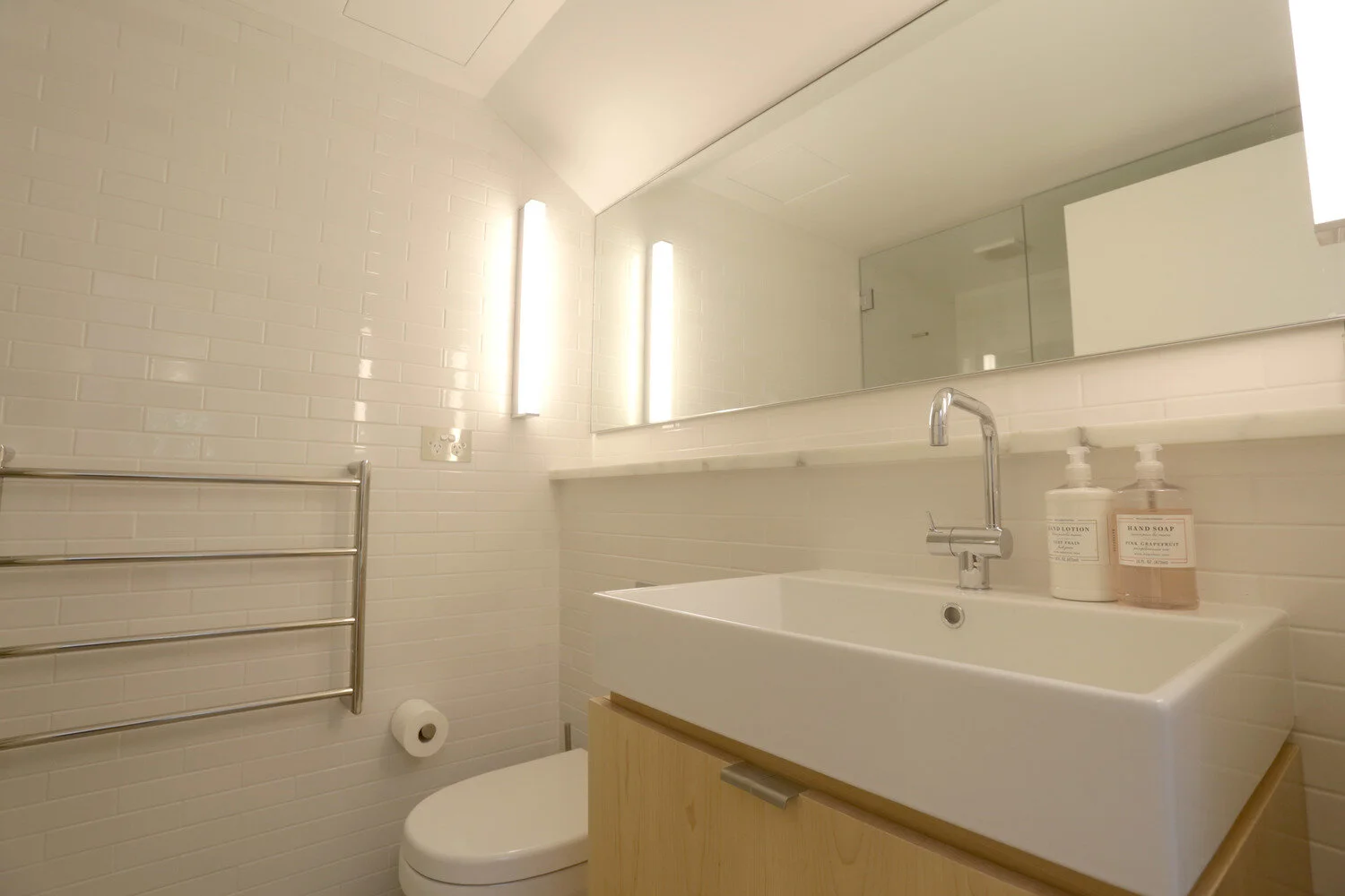 bathroom.jpeg