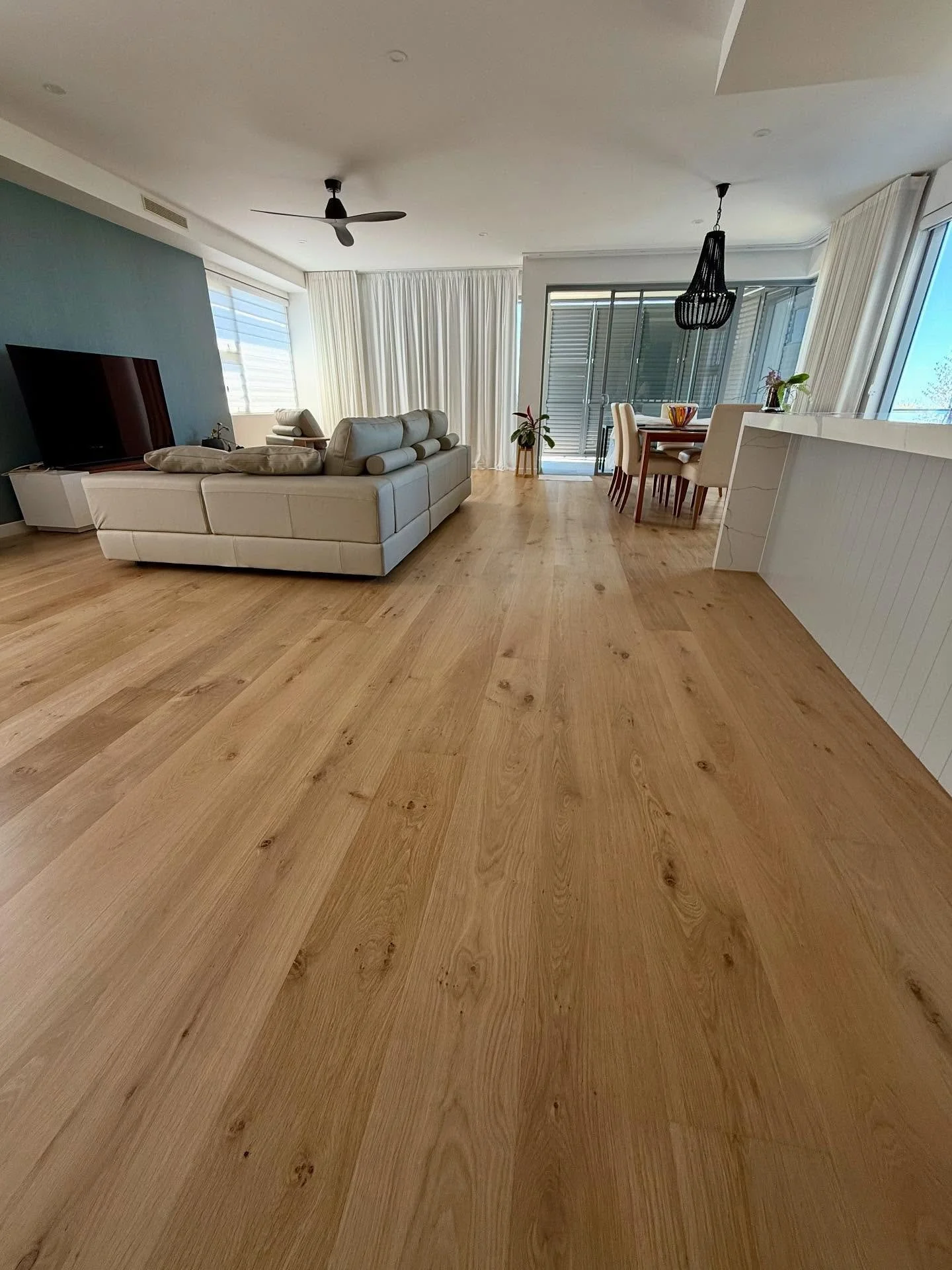 This beautiful French Oak got the royal treatment after some damage caused by removalists&rsquo;s. Full resand and coated using the best water based 2pac in Matt sheen. #siegeladhesives #timberoo_flooring_specialist #dustfreefloorsandingsunshinecoast
