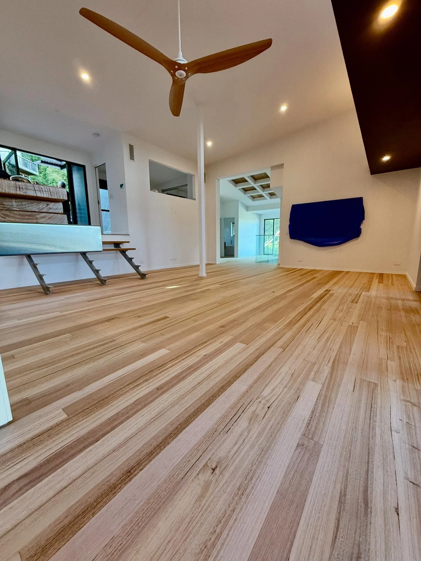 Bring your beautiful flooring back to its stunning best with the crew from Timberoo. #timberoo_flooring_specialist #floorsandingsunshinecoast #timberflooringsunshinecoast