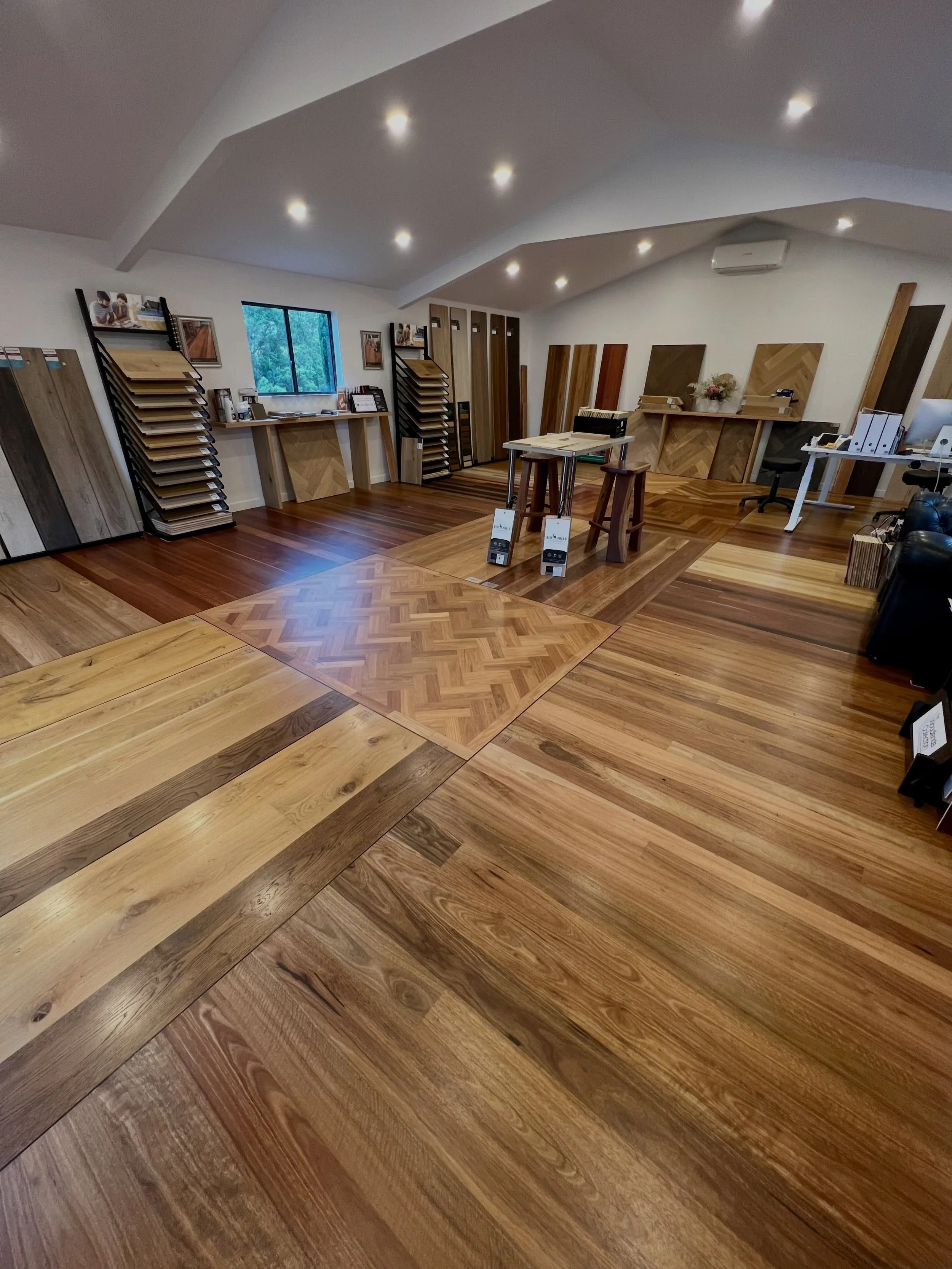 Timberoo showroom is ready for your new floor. We have a great selection of Australian solid hardwoods and engineered flooring on display. #hardwoodflooringspecialist #timberflooring #engineeredflooring #timberoo_flooring_specialist #timberflooringsu