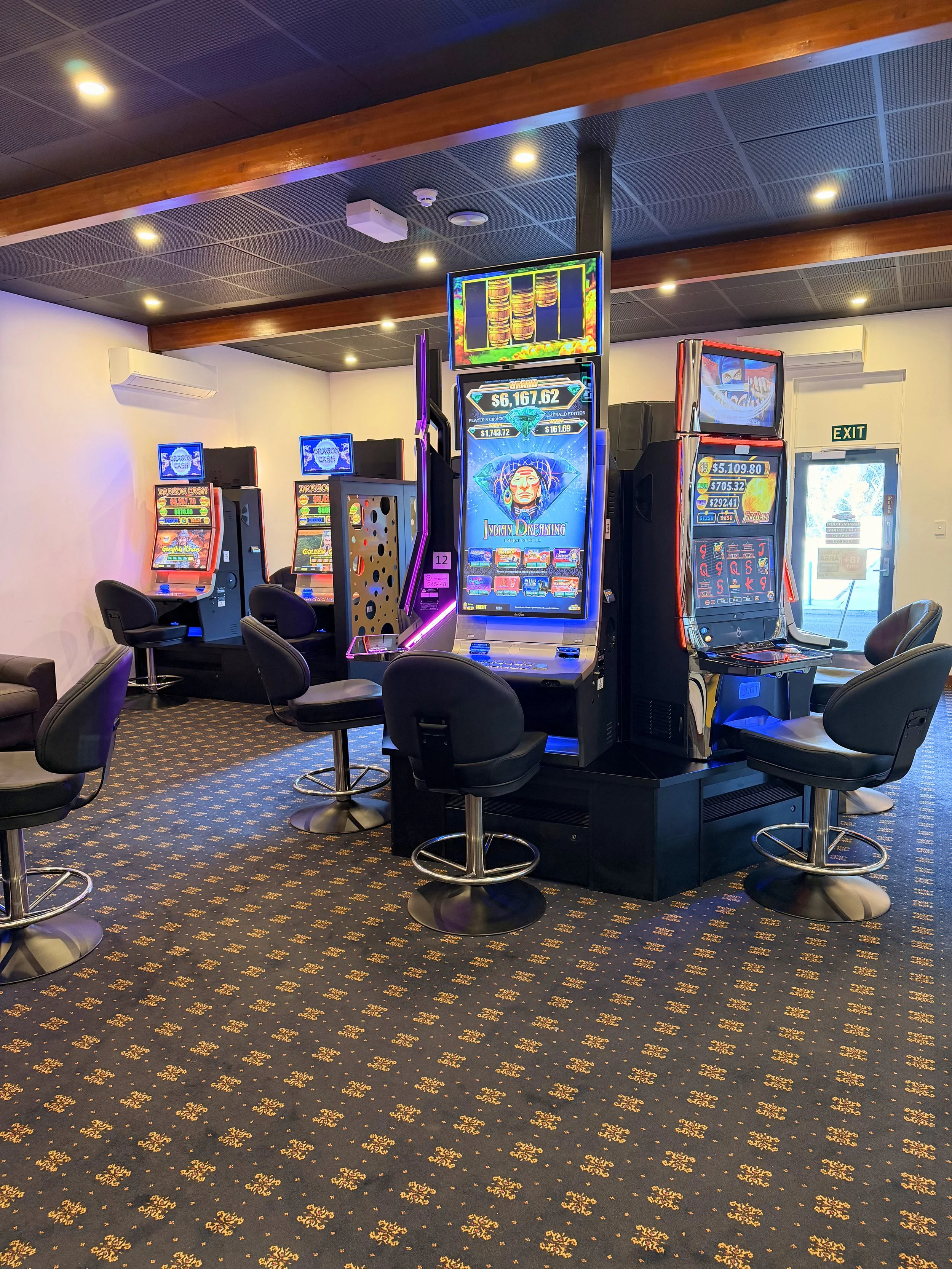 pokies 2.jpg