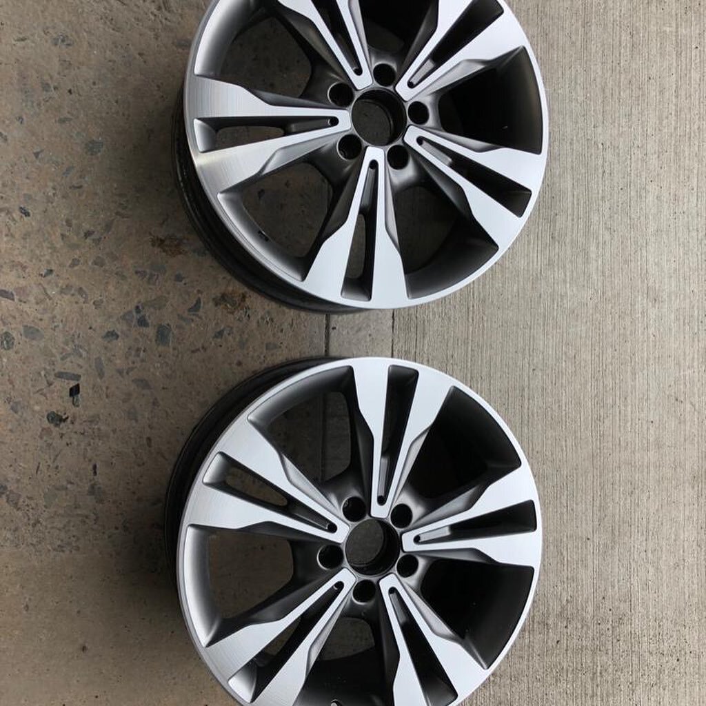 Mercedes V-Class Diamond Cut Alloys. Start to finish. 
#thebodystopni
#mercedes
#diamondcutalloys