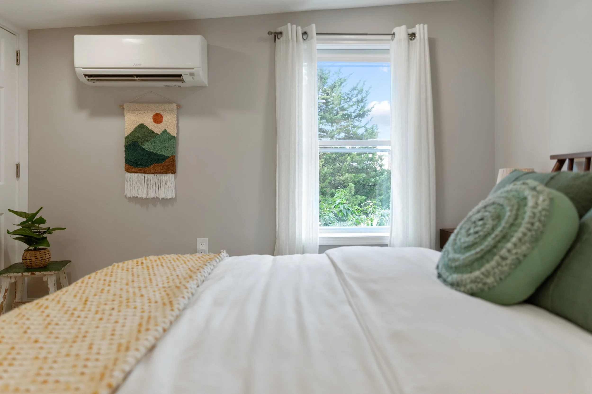 Airbnb Photography 15 Winchester Street, Frederick, MD — Elmore Media