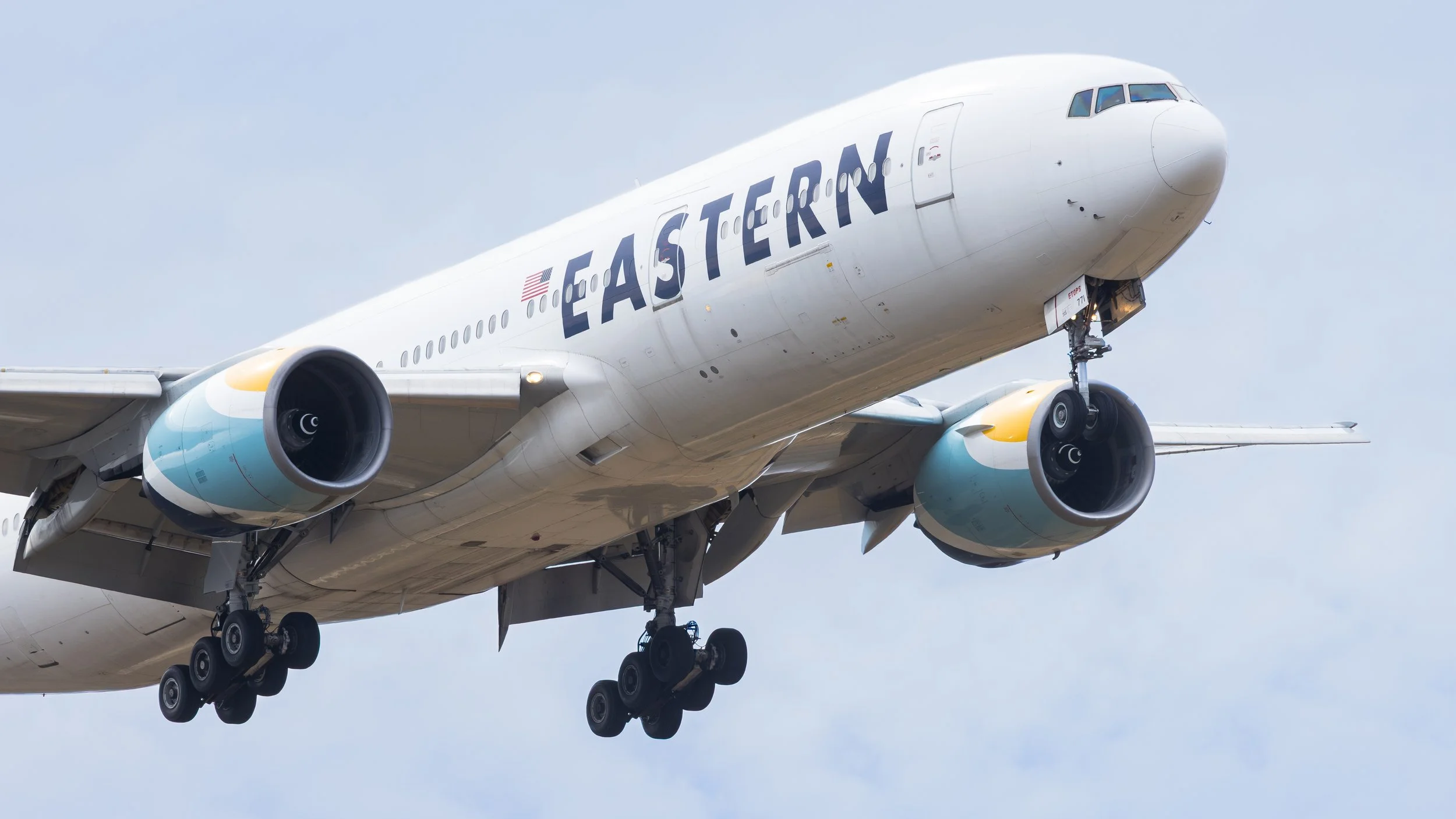 Eastern Airlines Boeing 777-212(ER) N771KW Curacao TNCC