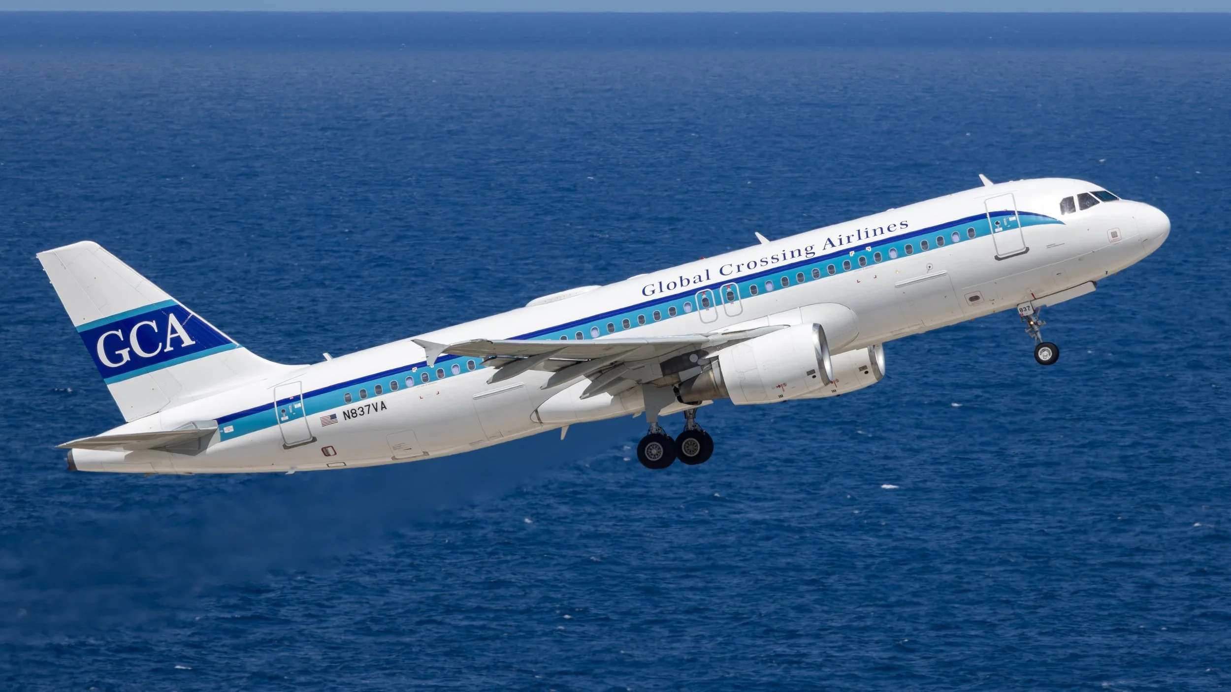 GlobalX Retro Airbus A320 N837VA at Curaçao TNCC