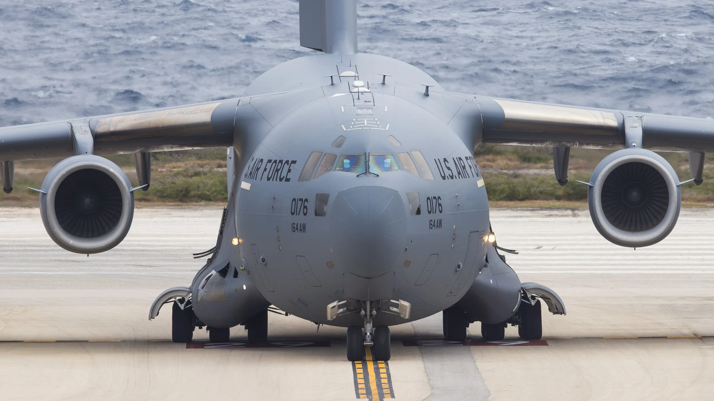 USAF Boeing C-17A Globemaster III 00-0176 Tennessee ANG Visits Curaçao Amid Venezuela Relief Operations