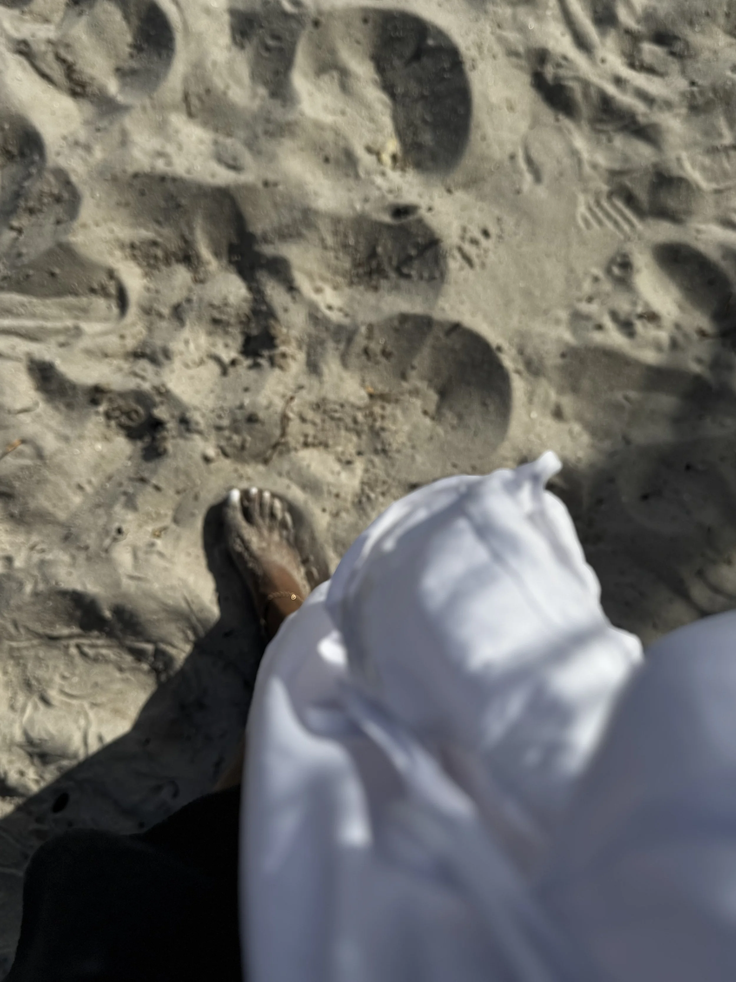 The Art of Letting Go: What We Must Surrender to Reclaim Our Feminine Energy