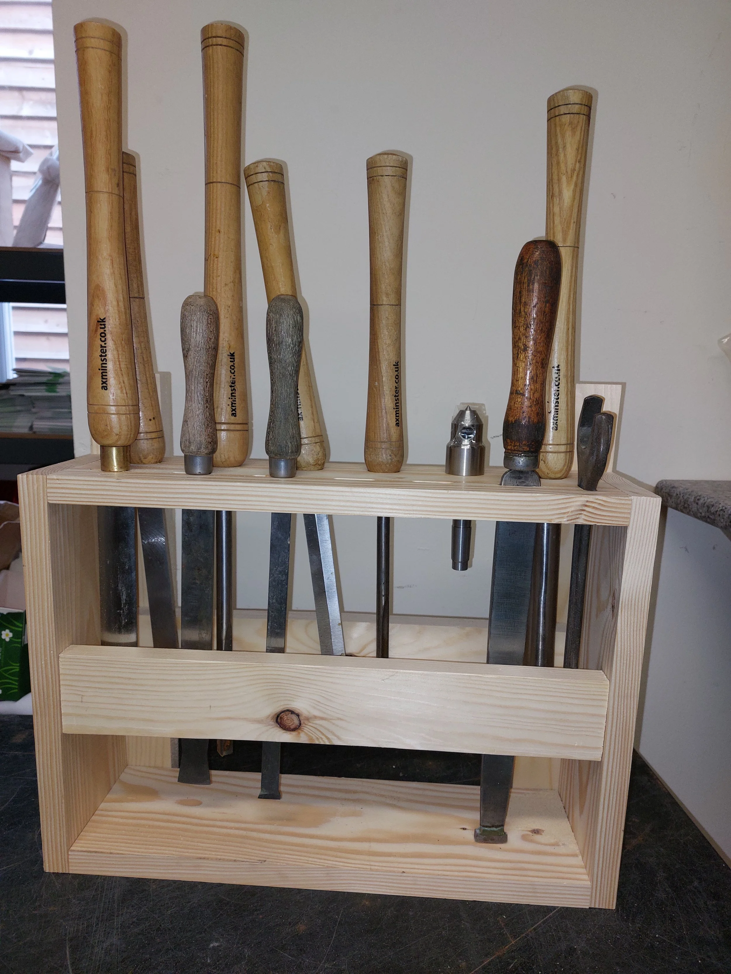 lathe tools stand - ron.jpg