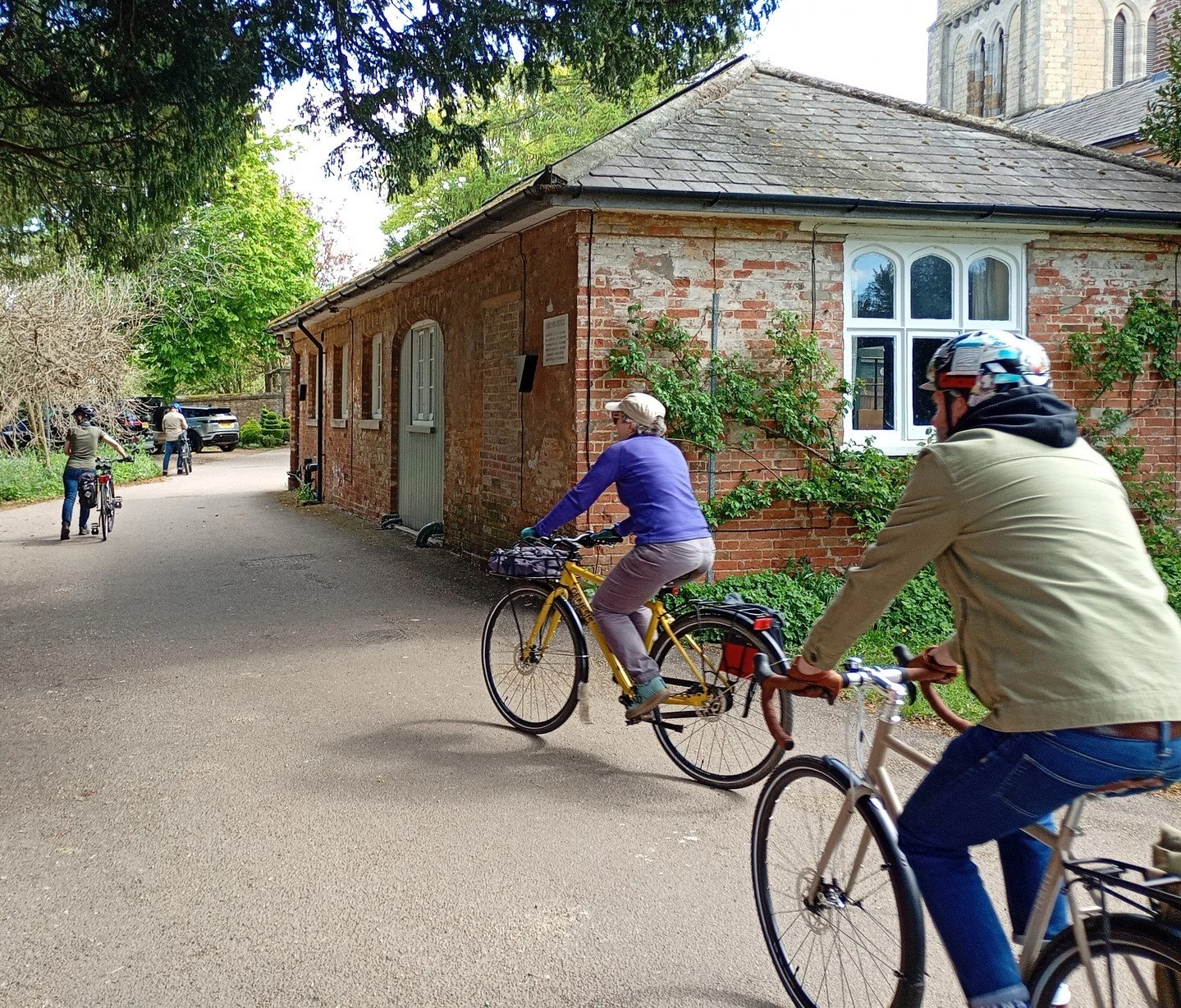 Join Nottingham Cycling Style for another free group ride 🚴✨

Friday 5th June, 7:30pm - 9pm

Meet near the seating area at the side of the Embankment pub, NG2 2GR

A relaxed evening of pedalling and nature observation. This is a perfect chance to me