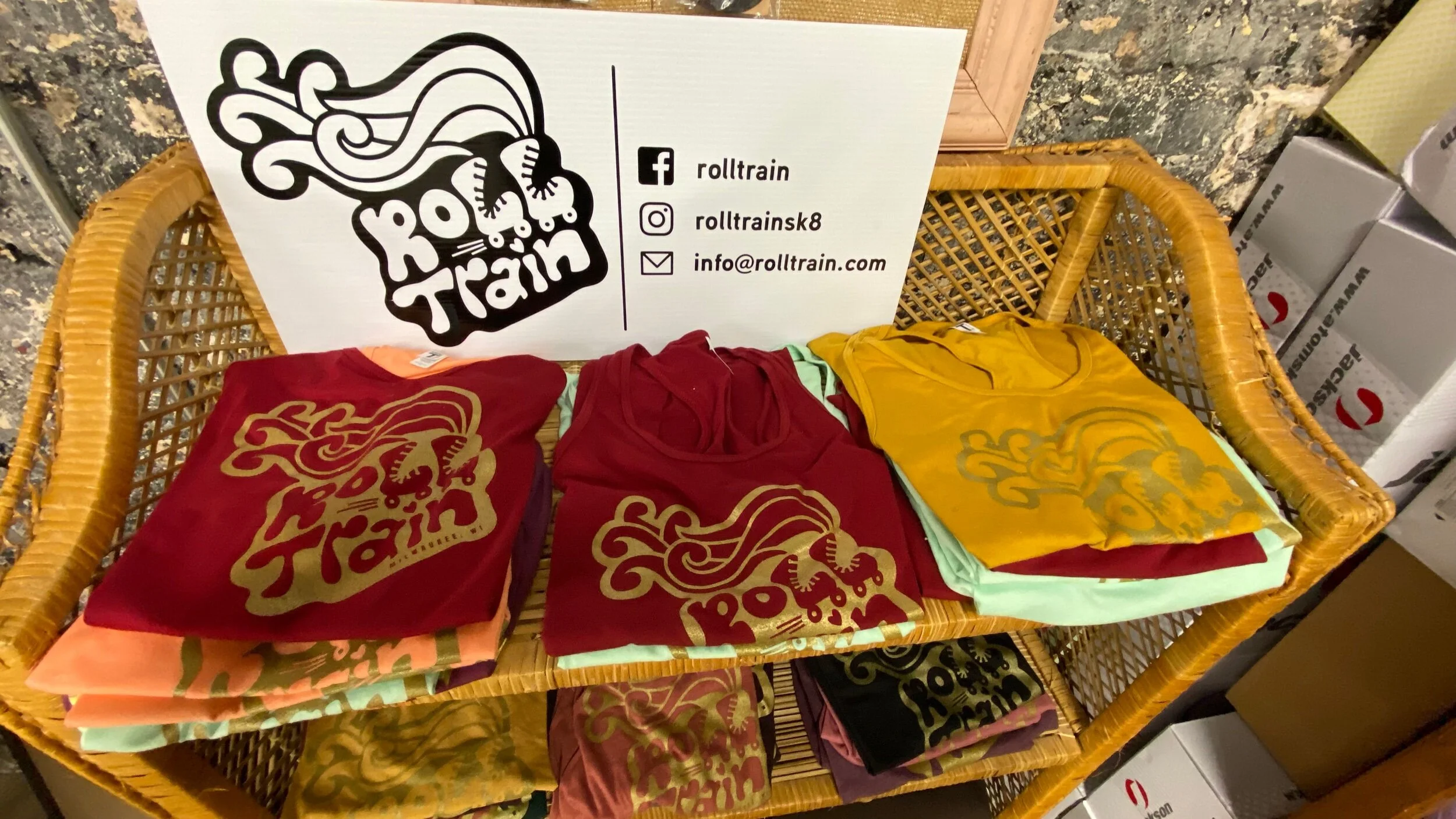 9AB01C21-8B30-409E-A448-8456850F18C0