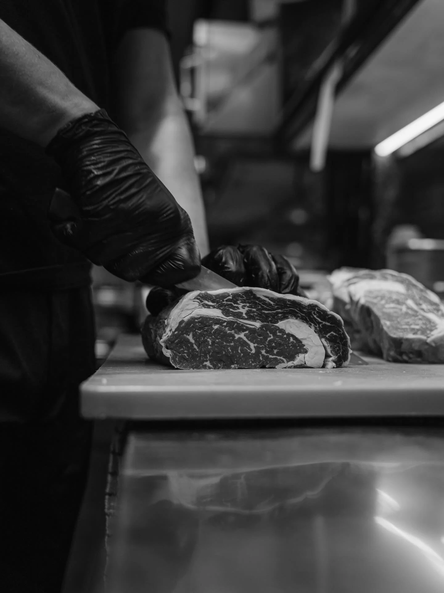 Een goede bodem leggen voor carnaval? 🪩

Wij zijn tot en met donderdag geopend, dus kom nog snel genieten van onze heerlijke steaks, en nog veel meer! 🥩

#vlees #carnaval #Sabores #breda #meteenlekkerwijntje 🍷