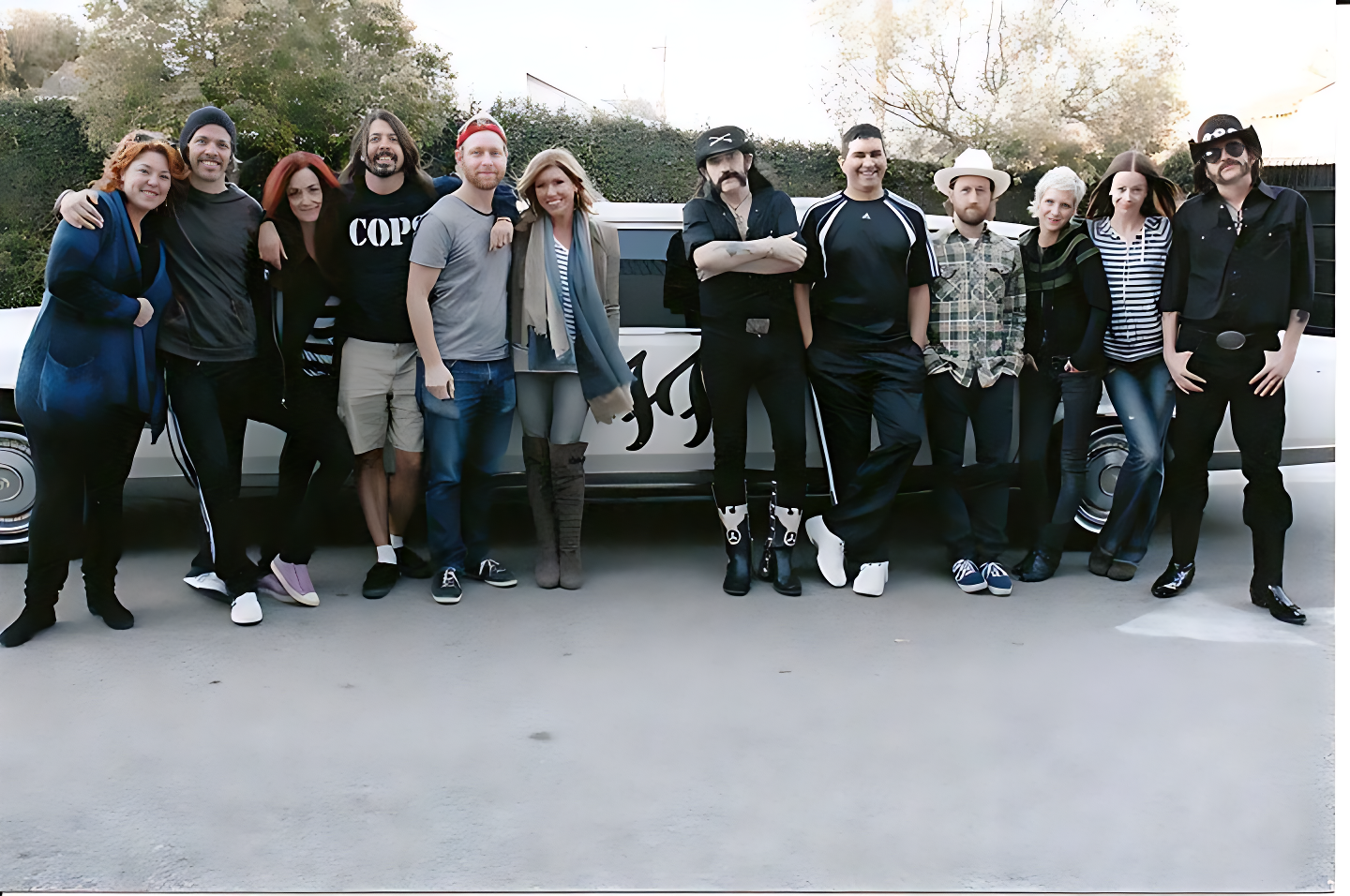 Foo_WhiteLimo_group copy 2_imgupscaler.ai_Sharpener_2K.png