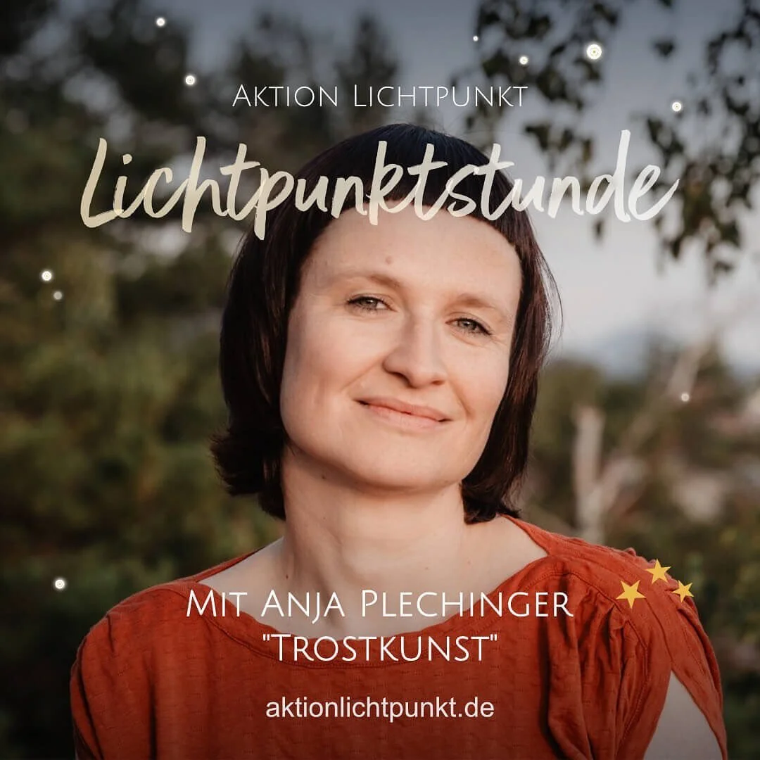 Morgen ist es wieder so weit - wir schicken euch ein kleines Licht!

Gemeinsam mit Anja von @trostkunst sch&ouml;pfen wir kreativen #Trauermut.

Kommt zusammen in eine kuschelige Position, bringt Stift und Papier mit und f&uuml;llt den Abend mit Lich