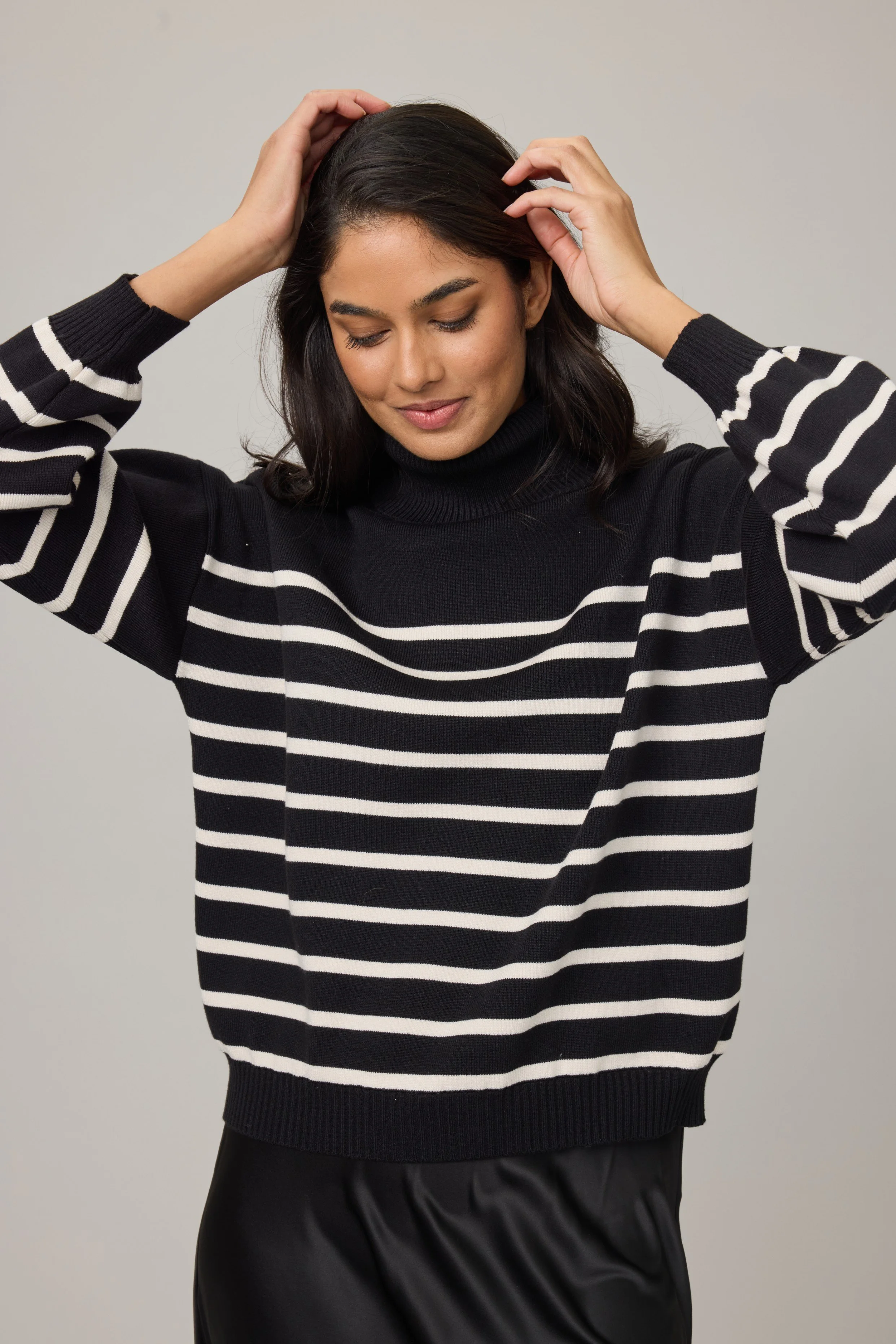 Y-9388_Black w: Cream Stripe_1.jpg