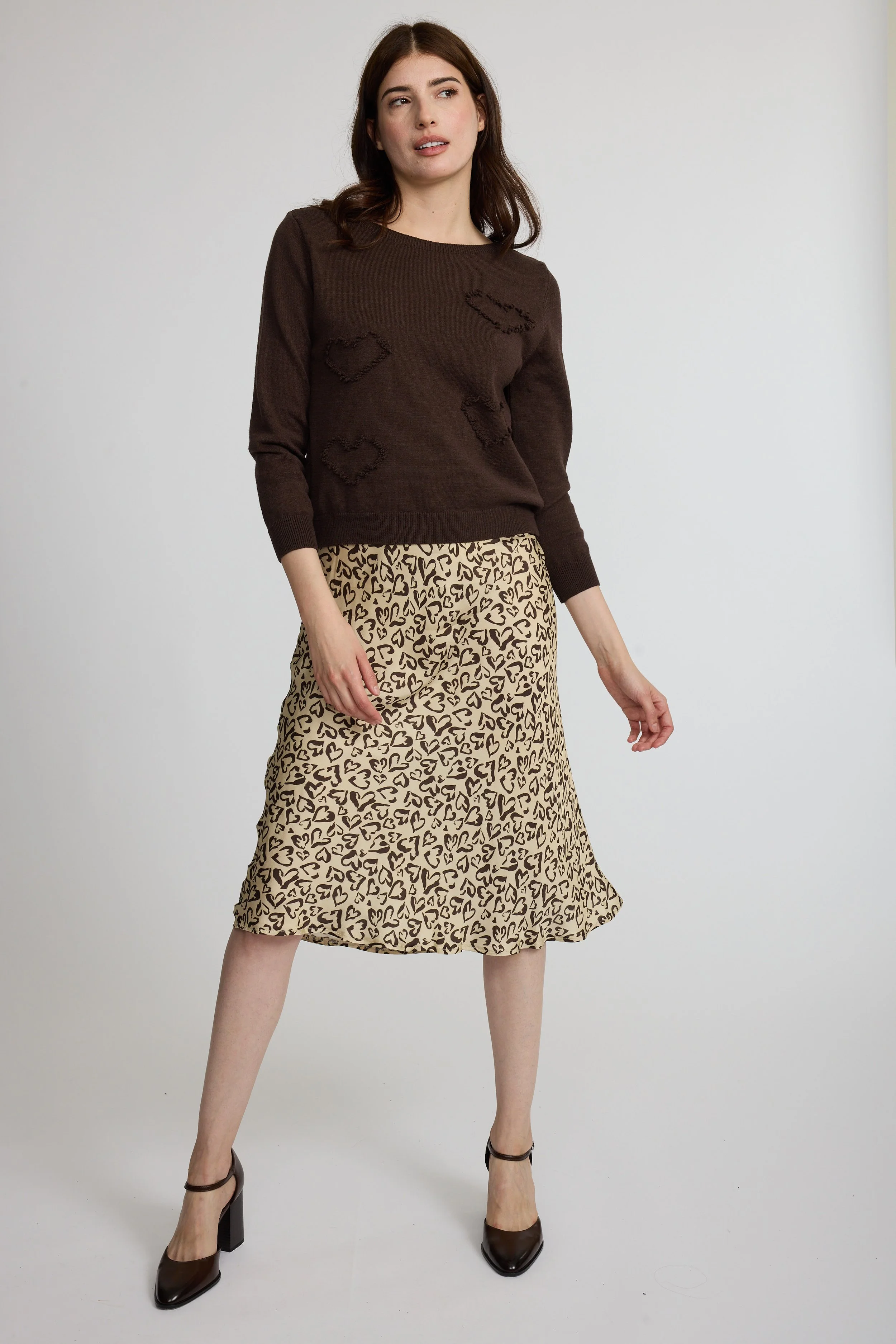 F-25153_Brown_1.jpg