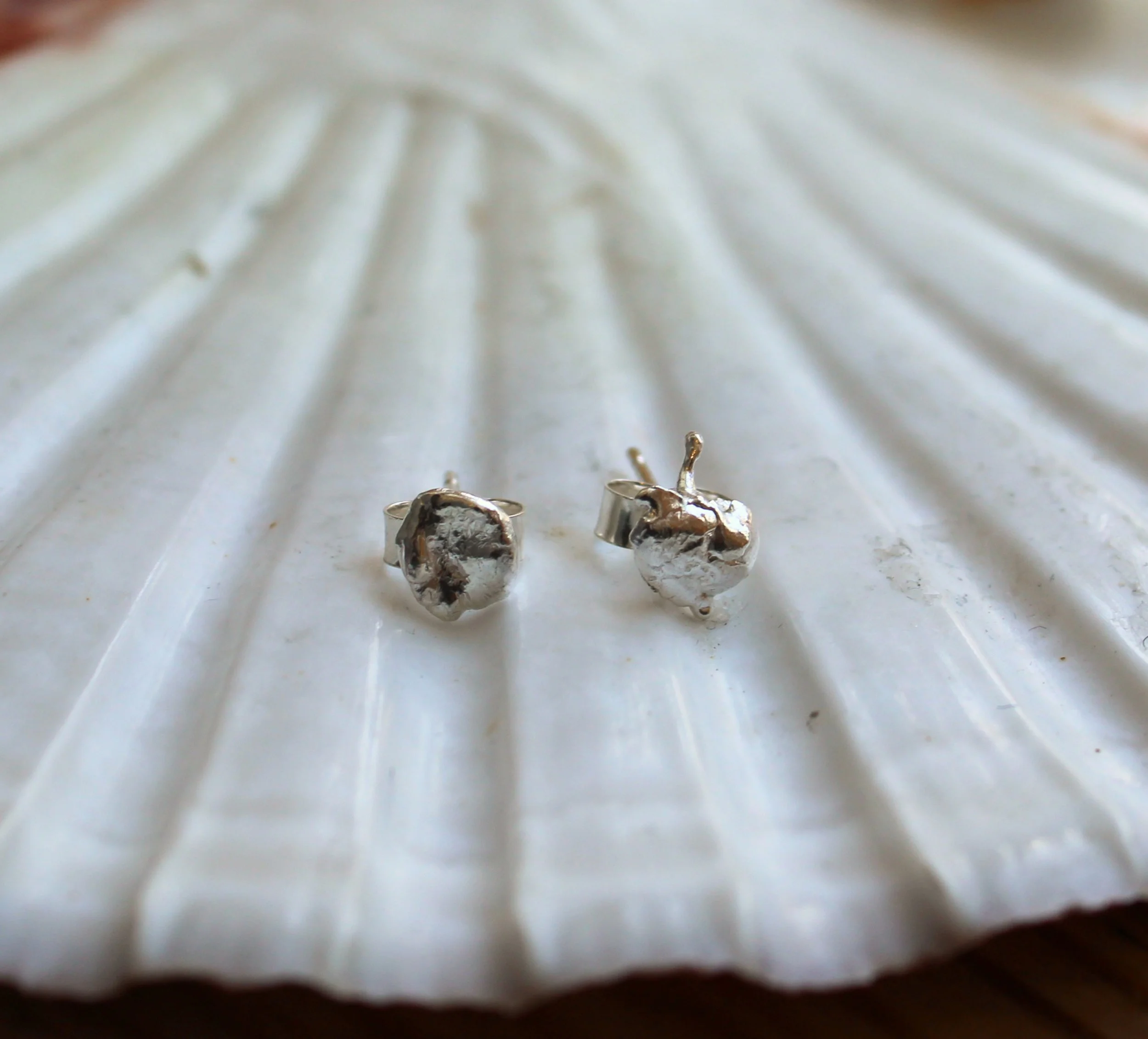 17_04 water drop studs 8  .jpg