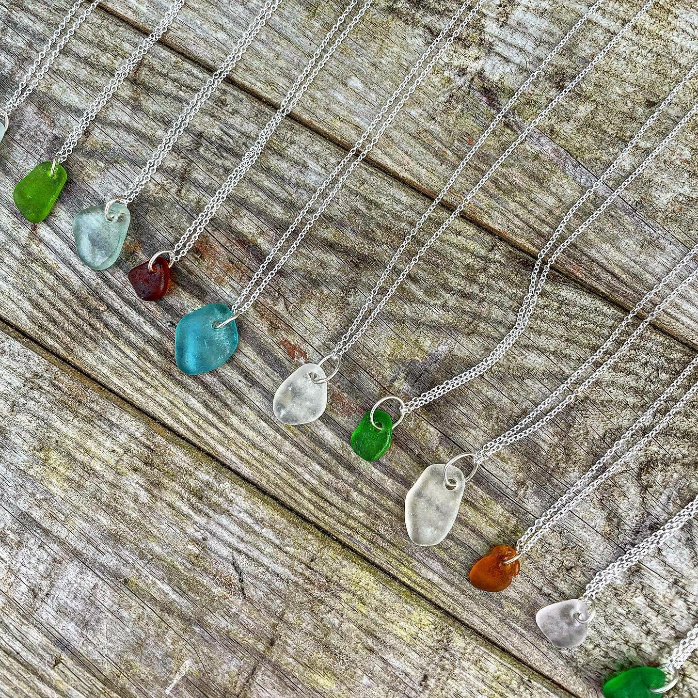 Simple sea glass necklaces. Available on my website now ✨🌊

11 new necklaces were added to my website at the weekend! 

Which is your favourite? 

#seaglassaddict #scottishseaglass #scottishjewellery #scottishjewelry