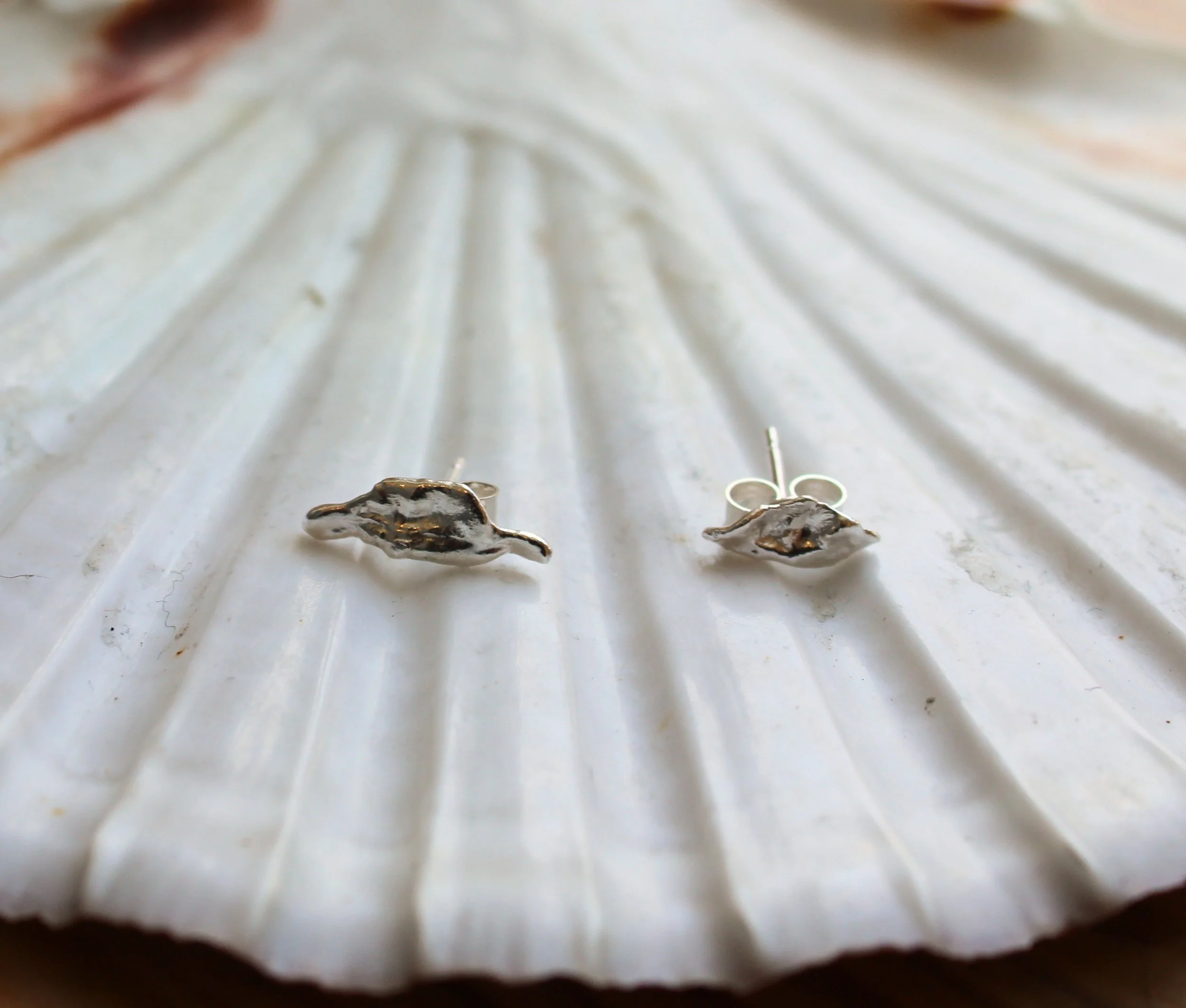 17_04 water drop studs 5 .jpg