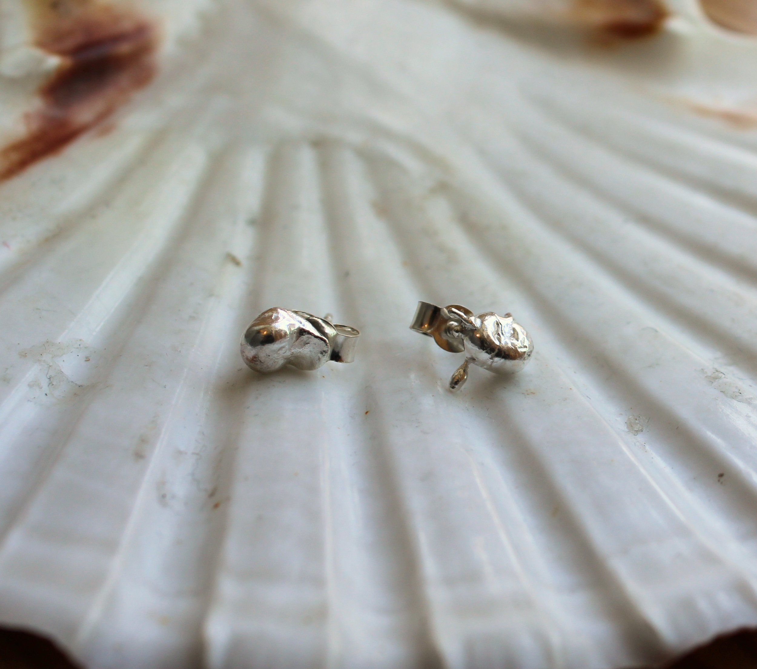 17_04 water drop studs 7 .jpg