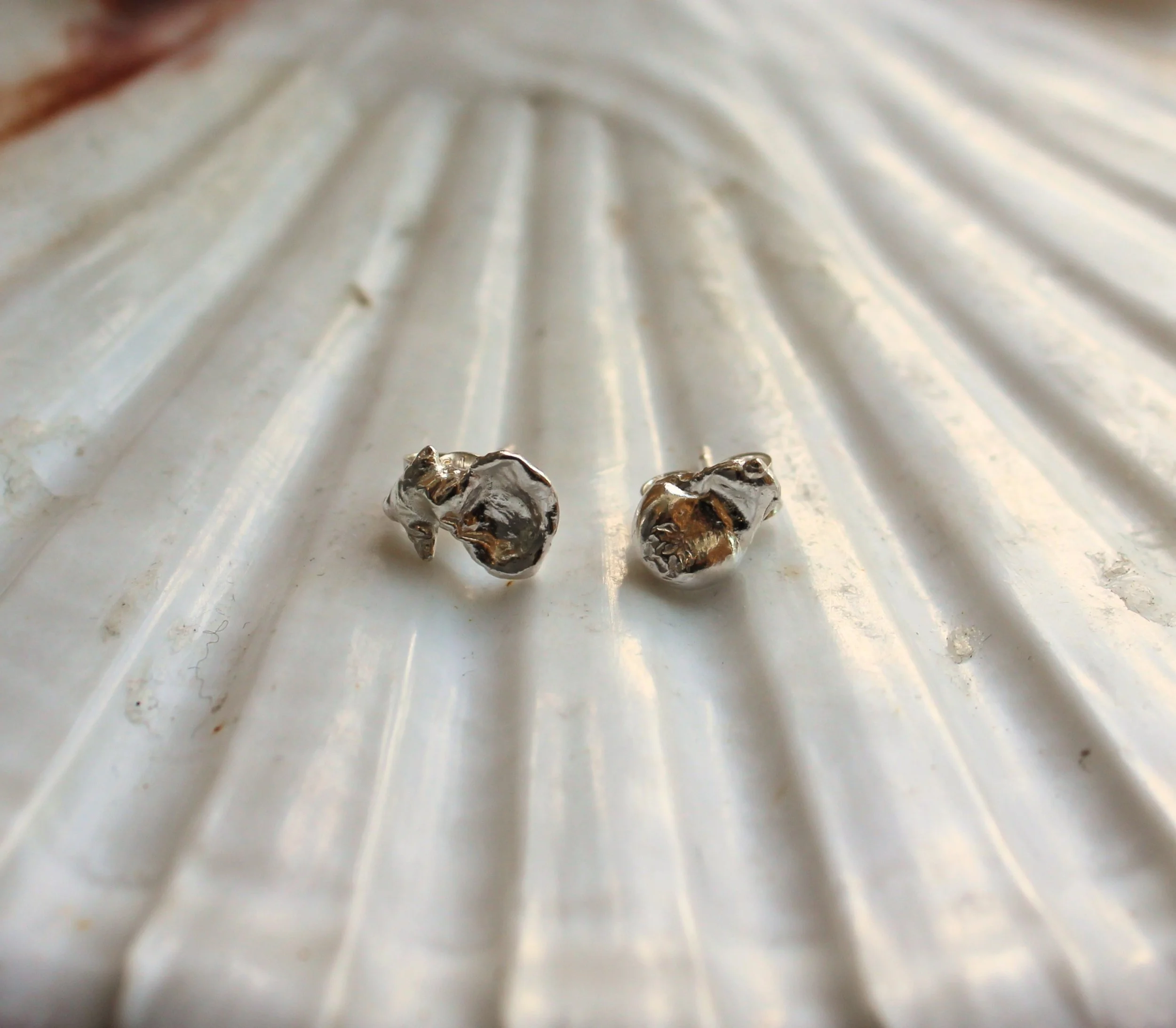 17_04 water drop studs 4  .jpg