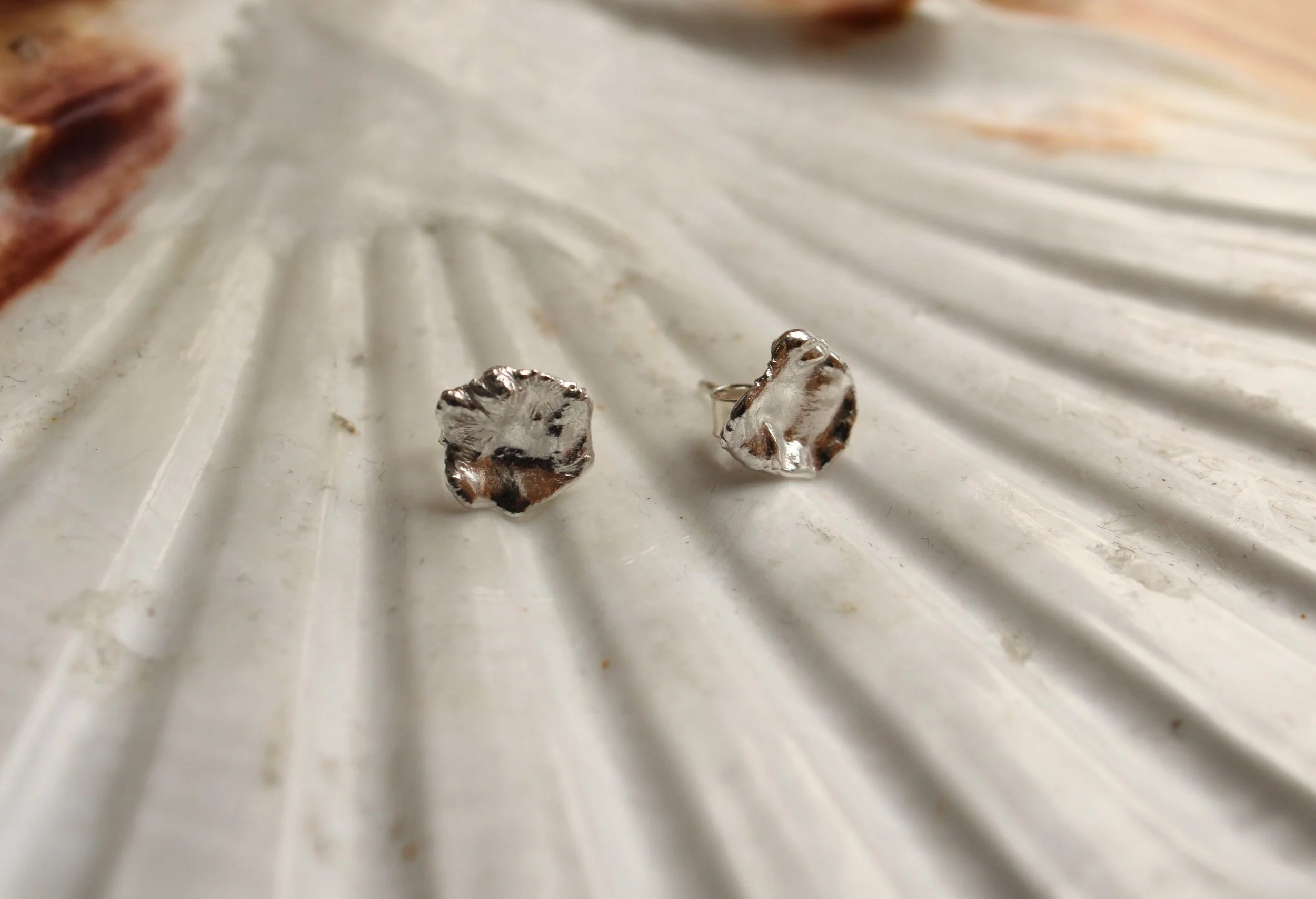 17_04 water drop studs 14 .jpg