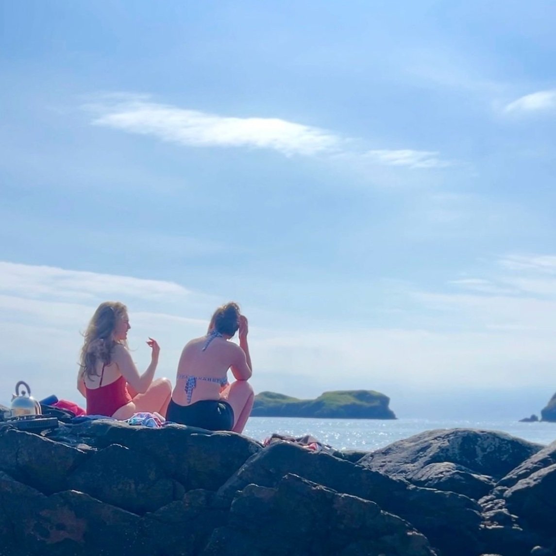 Come see Island life behind the scenes!