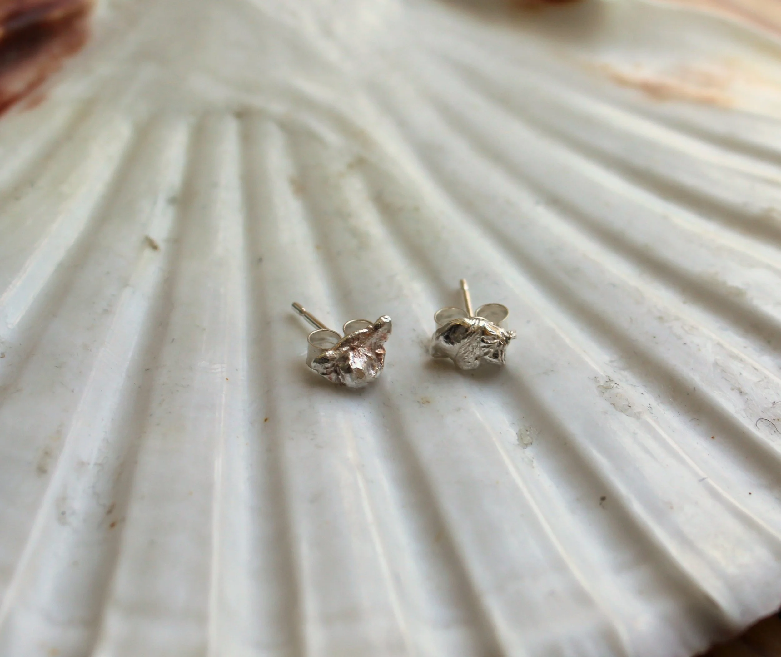 17_04 water drop studs 6  .jpg