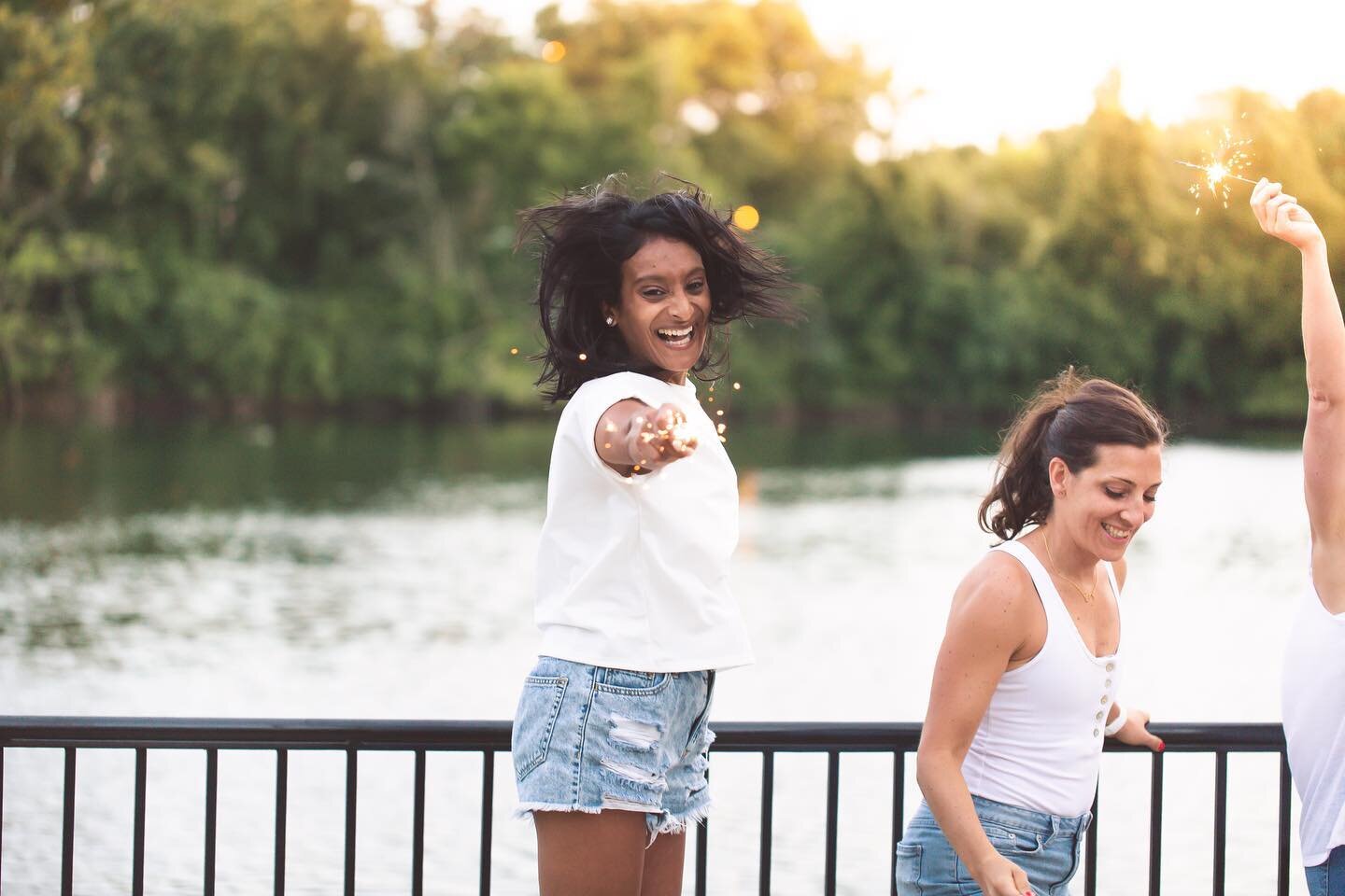 Hope everyone had a safe and fun 4th! 🌟❤️🤍💙
.
.
#personalbranding #4thofjuly #happy4thofjuly #personalbrandingphotography #personalbrandphotography #custombrandphotography #fireworks #sparklerphotography