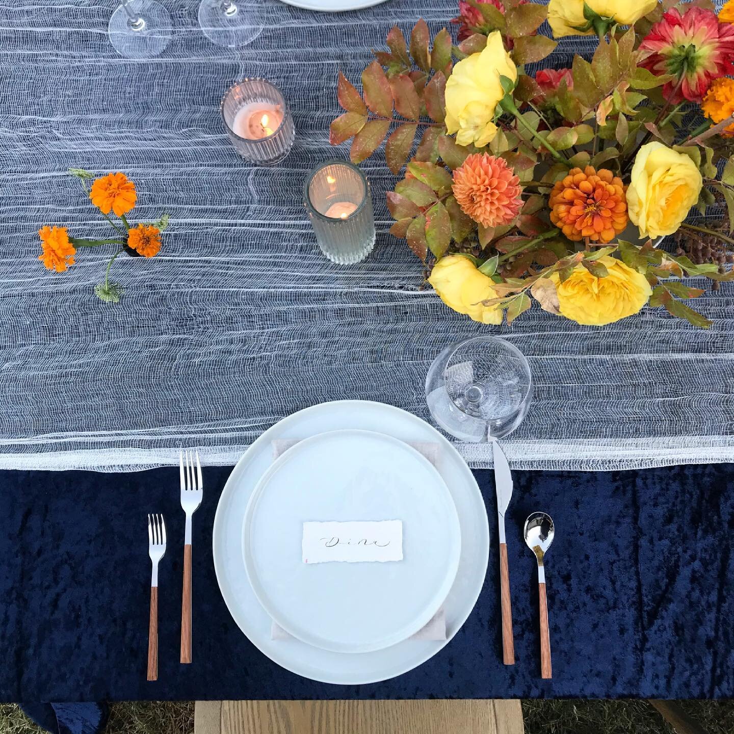 One of the many styles of flatware from our rental collection. Silver with wood handle 🍴 
.
.
#memorableeventsrentals 
.
.
.
.
#tablescapes #tabledecor #flatware #tabletopdesign #eventrentals #decor #party #partydecorations #norcal #weddingideas #we