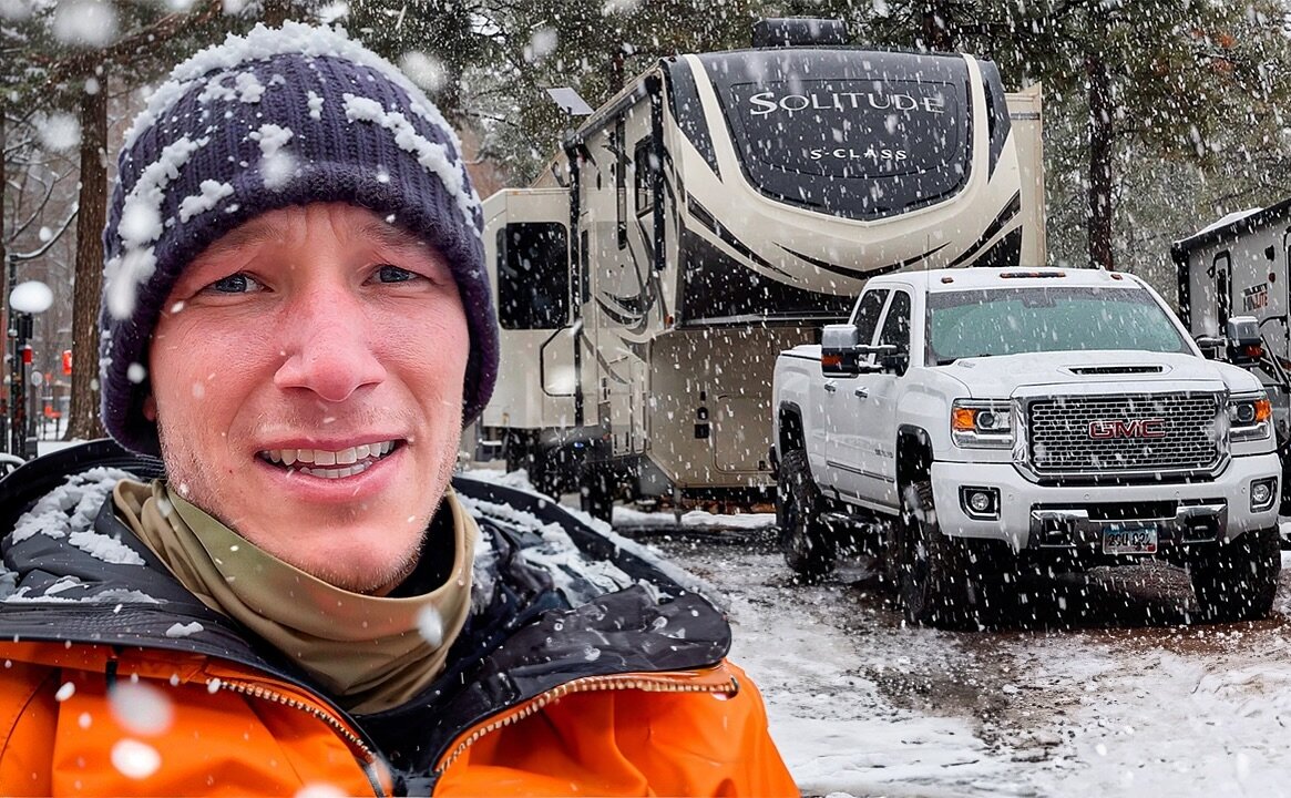 We took a wrong turn somewhere 🗺️🤔

Just be aware of winter conditions on I-40 when driving through Arizona, they sneak up on ya!

In our latest video, we decided to make a pit stop in #Flagstaff on our way East but we may have chosen the wrong tim