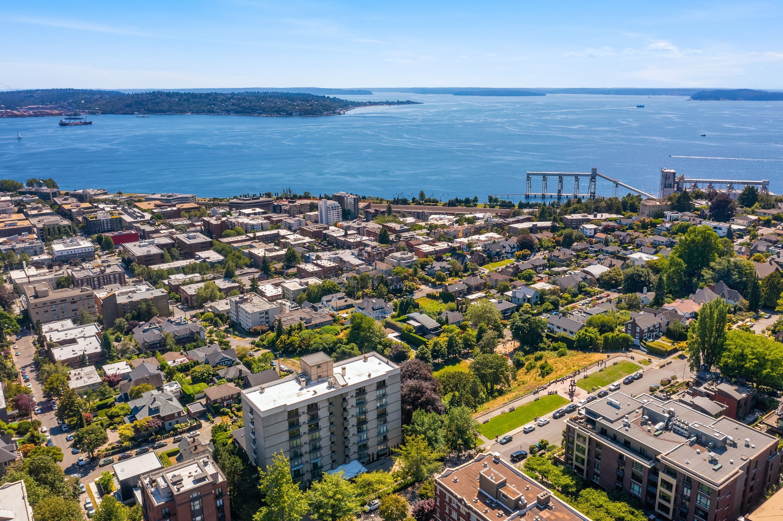Your Guide to the Queen Anne Neighborhood in Seattle, Washington