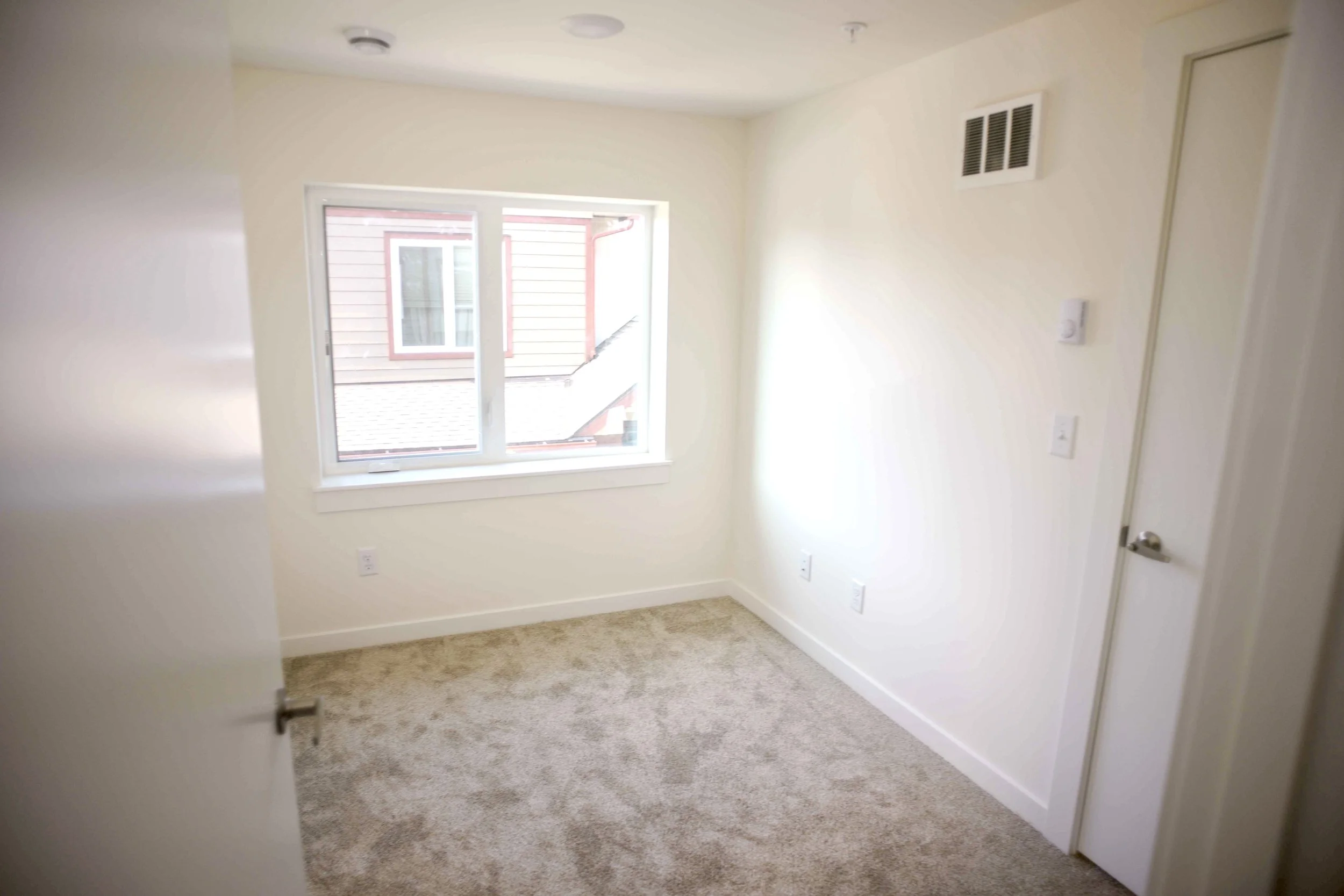 Interior view of Telegraph Townhomes 1D of bedroom.