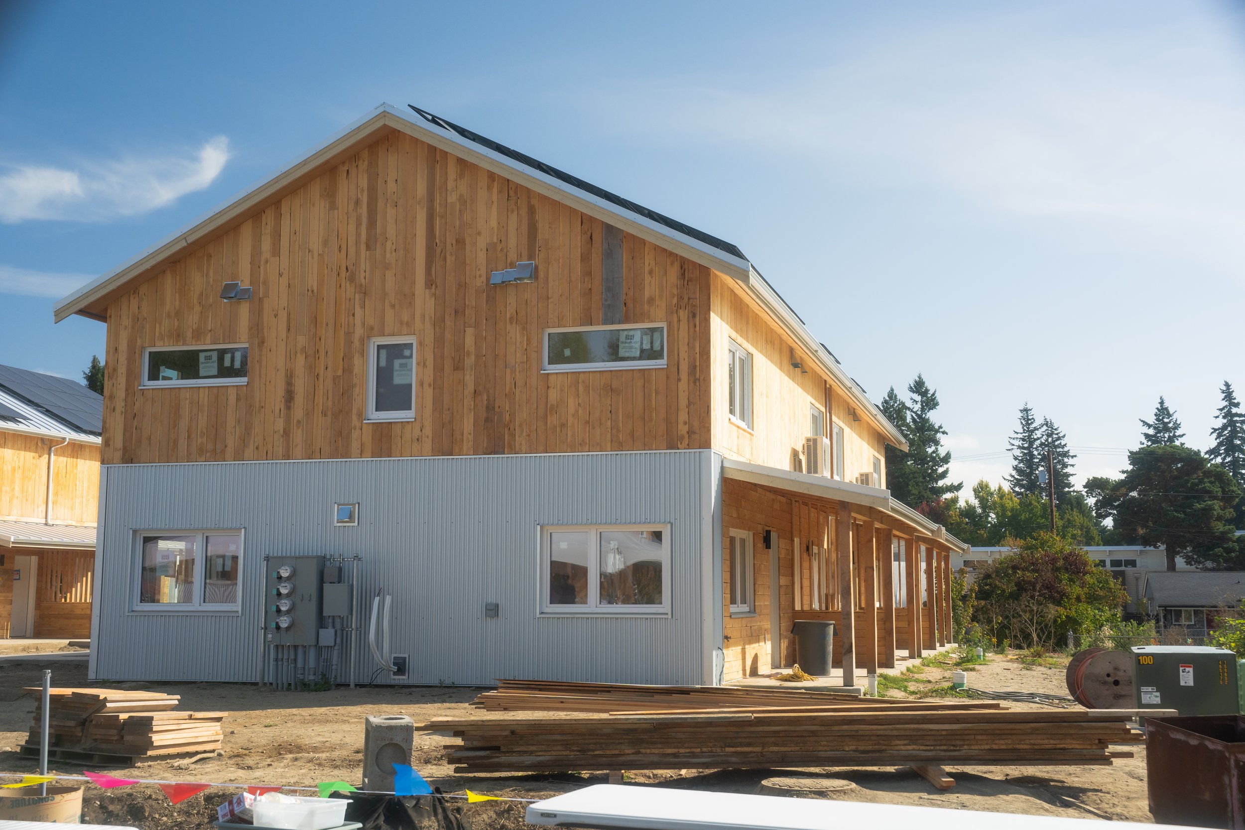Side profile view of LaFreniere Court's south-eastern most quad of townhomes.