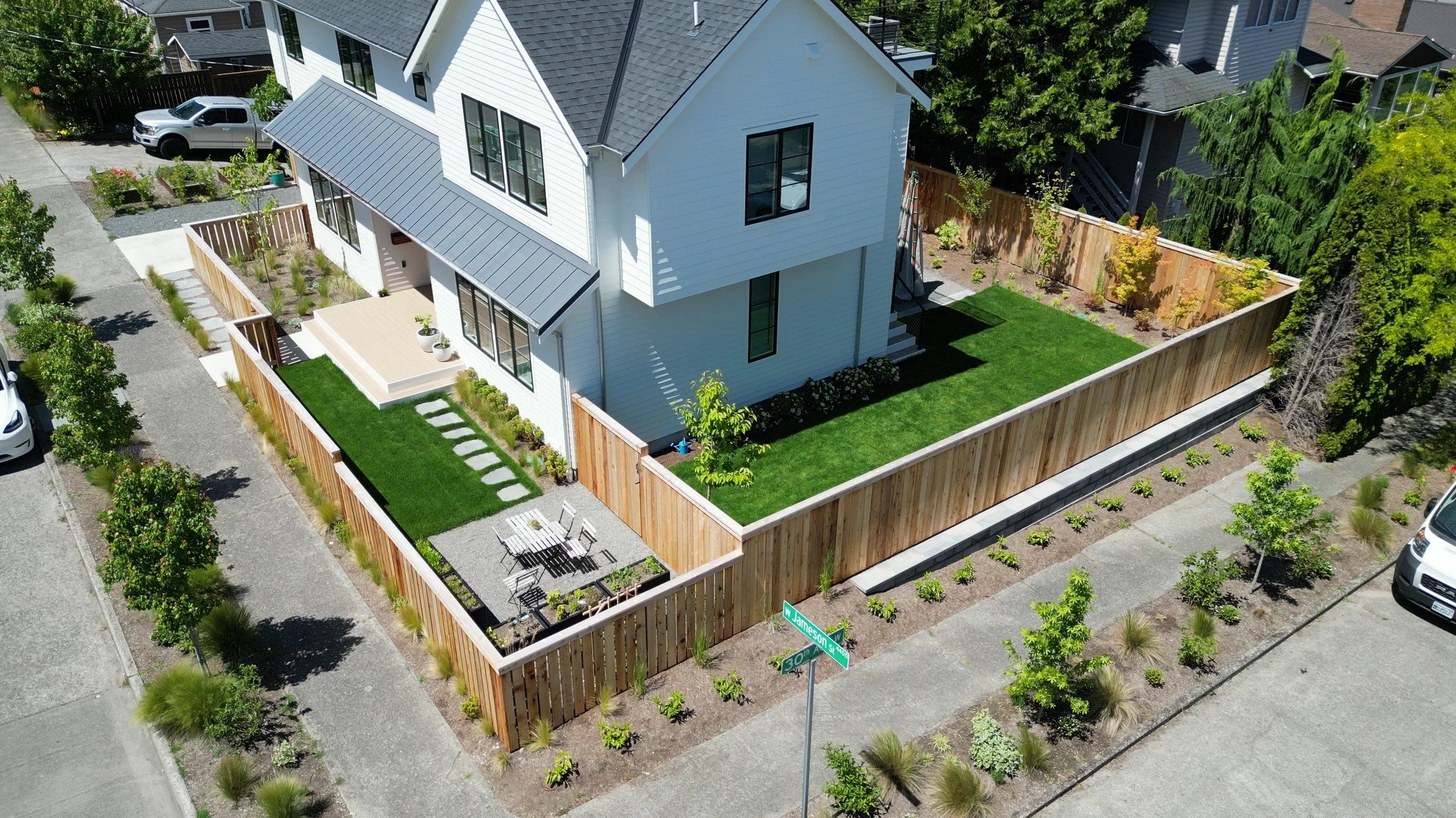 At 6B we often have to integrate our design into existing materials, forms, and budget constraints. 

Our recently completed Magnolia Residence took a completed developer remodel and transformed the front yard landscape into a safe and welcoming stre