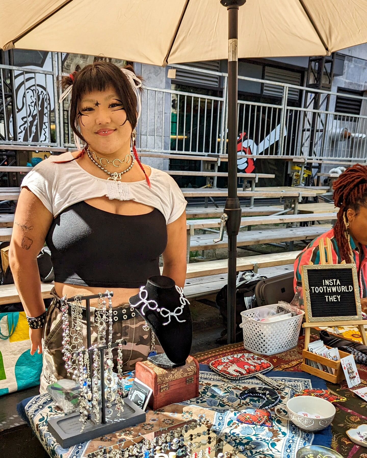 We have the cutest vendors!
Look at those smiles and those gorgeous tables✨💖☀️

That could be you 👀
Our upcoming event is a market and open mic! Vendor applications are open and the link is in our bio.

Applications close: October 7th 
Cozy: Autumn