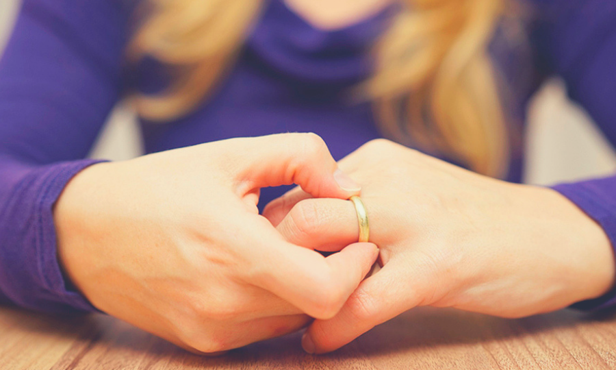 Cómo ayudar a una amiga cuando se divorcia