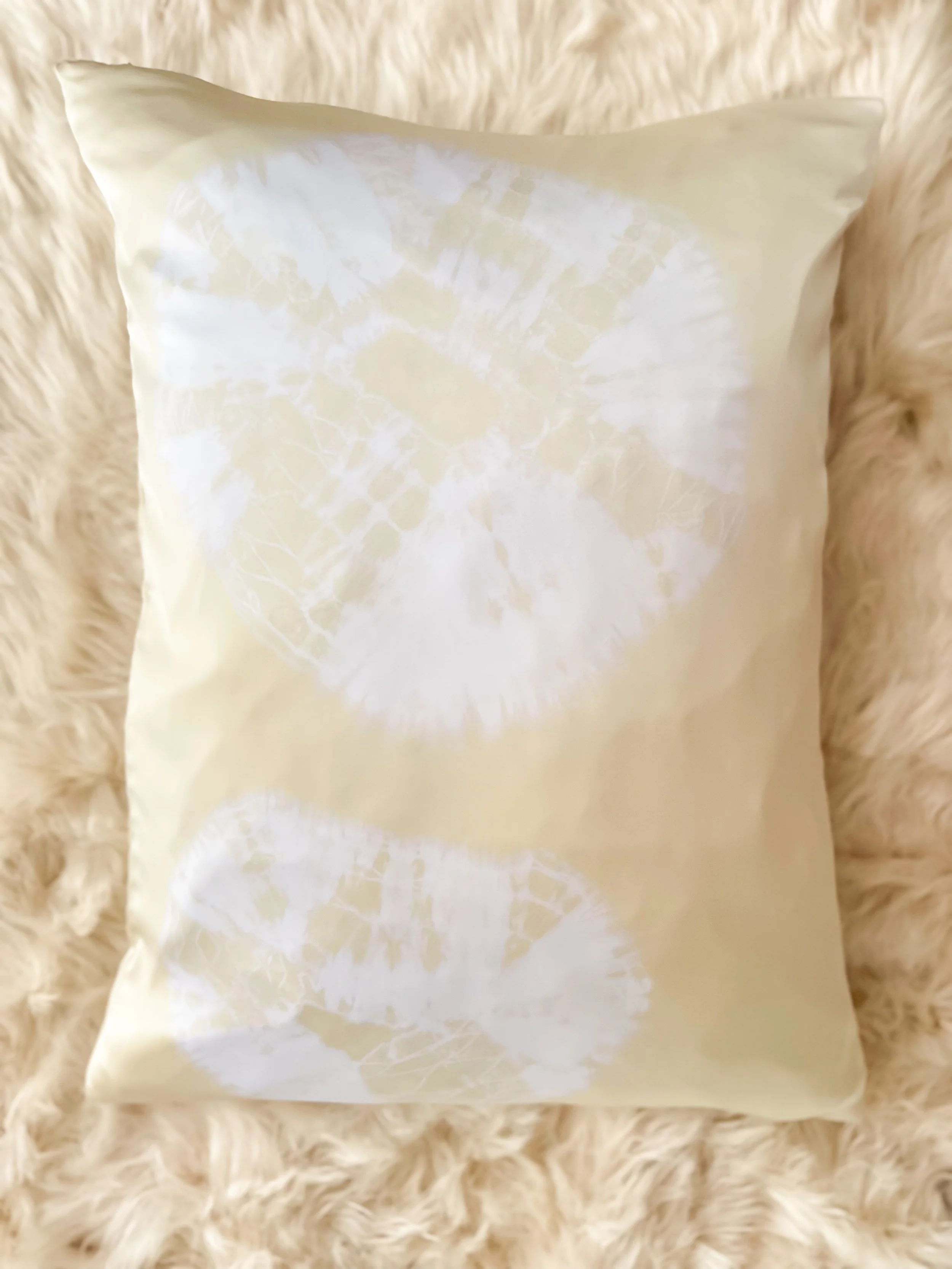 100% mulberry silk pillowcase, hand-tied, hand-dyed, standard size, hidden zipper. Beneficial for hair and skin health, breathable and hypoallergenic for better sleep. Small-batch made.