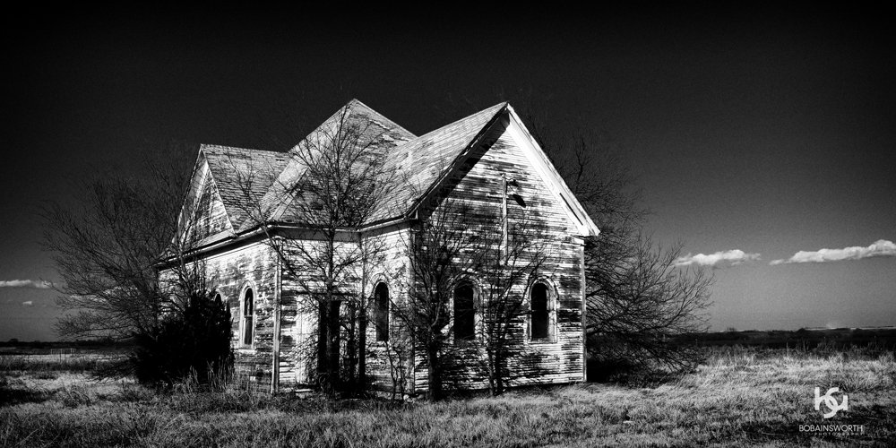 Old_Church_0703-10x20-bw.jpg