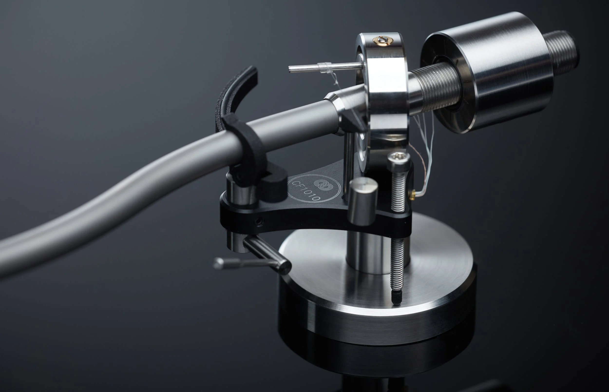 Connected Fidelity CF1010