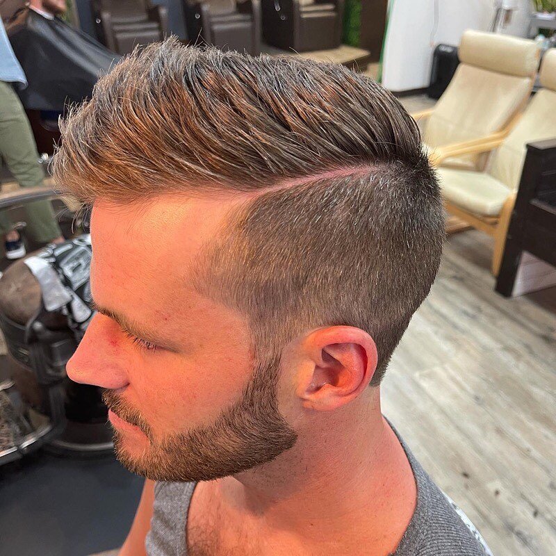 What&rsquo;re you waiting for, book your next appointment today!

#hohpcb #houseofhandsome #panamacity #panamacitybeach #florida #barber #barbershop #mensfashion #haircut #hairmodel #menshairworld #behindthechair #barberlove #barbergang #barbering #f