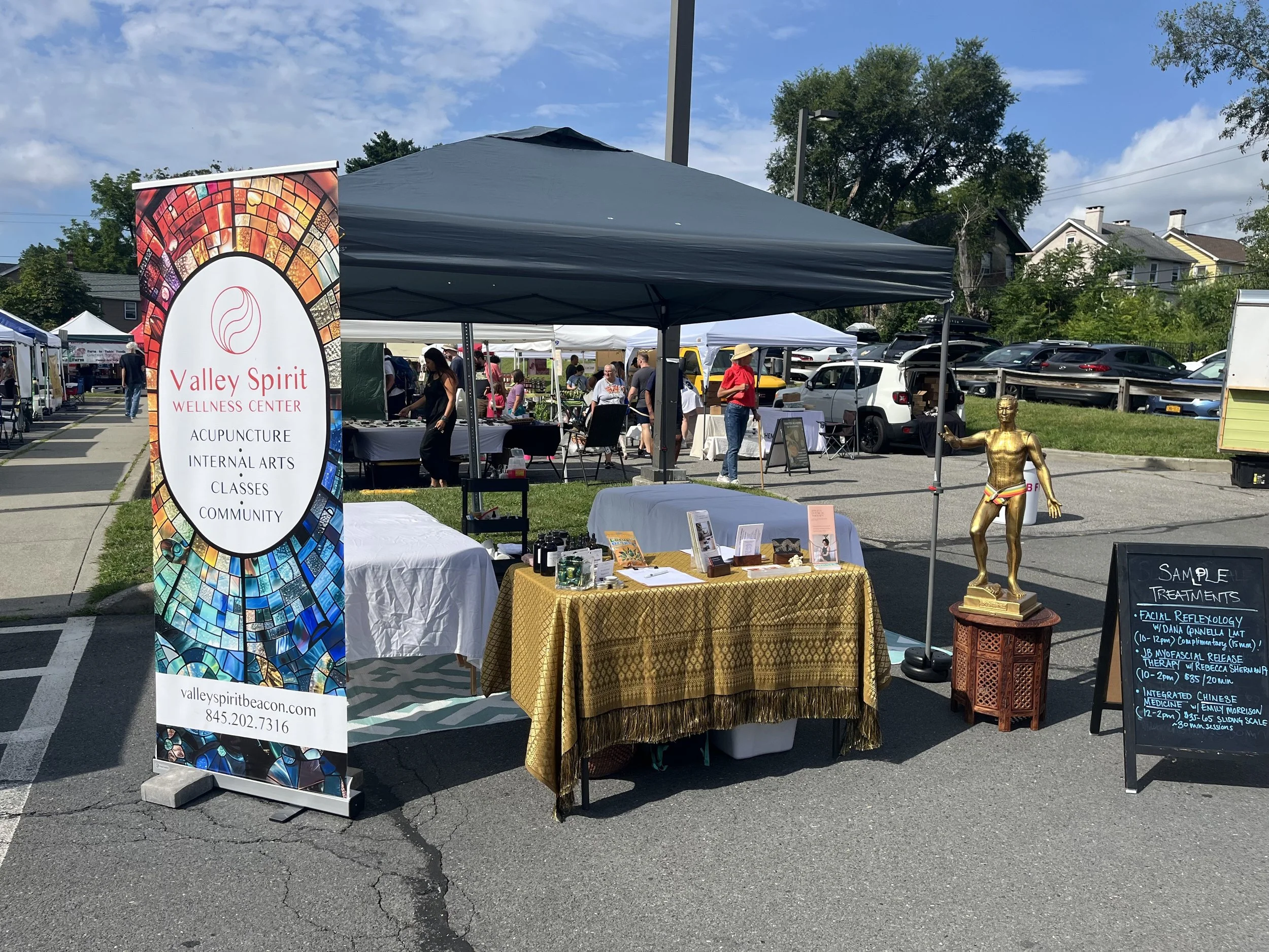 Farmers market 2.jpg