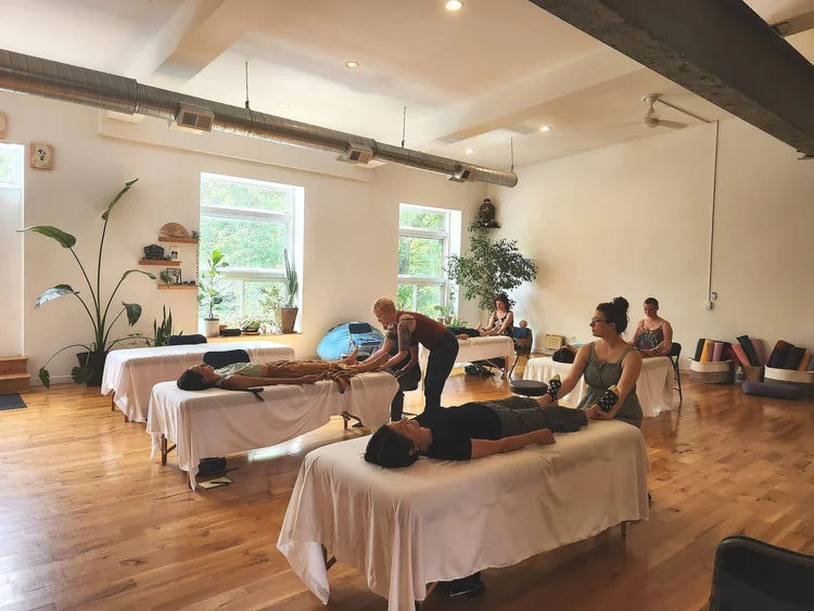 Group cranial class training