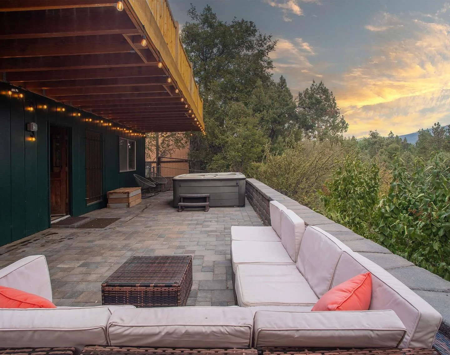 Some fresh listing photos for Cabin Wakoh in Big Bear, CA. #bigbearlake #bigbearairbnb #bigbearmountain #bigbear #bigbearlakecalifornia