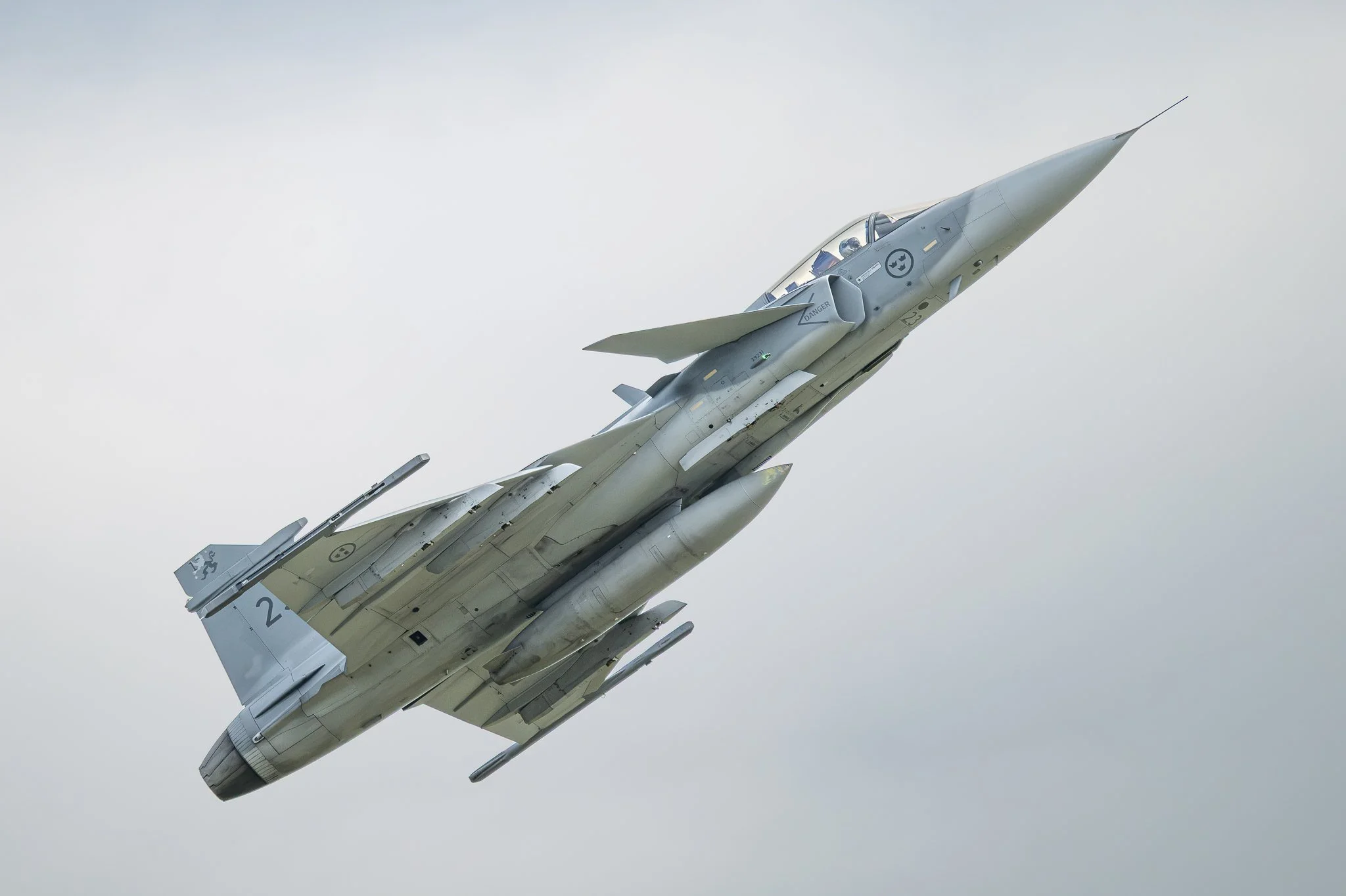 Jas 39 Gripen-2.jpg