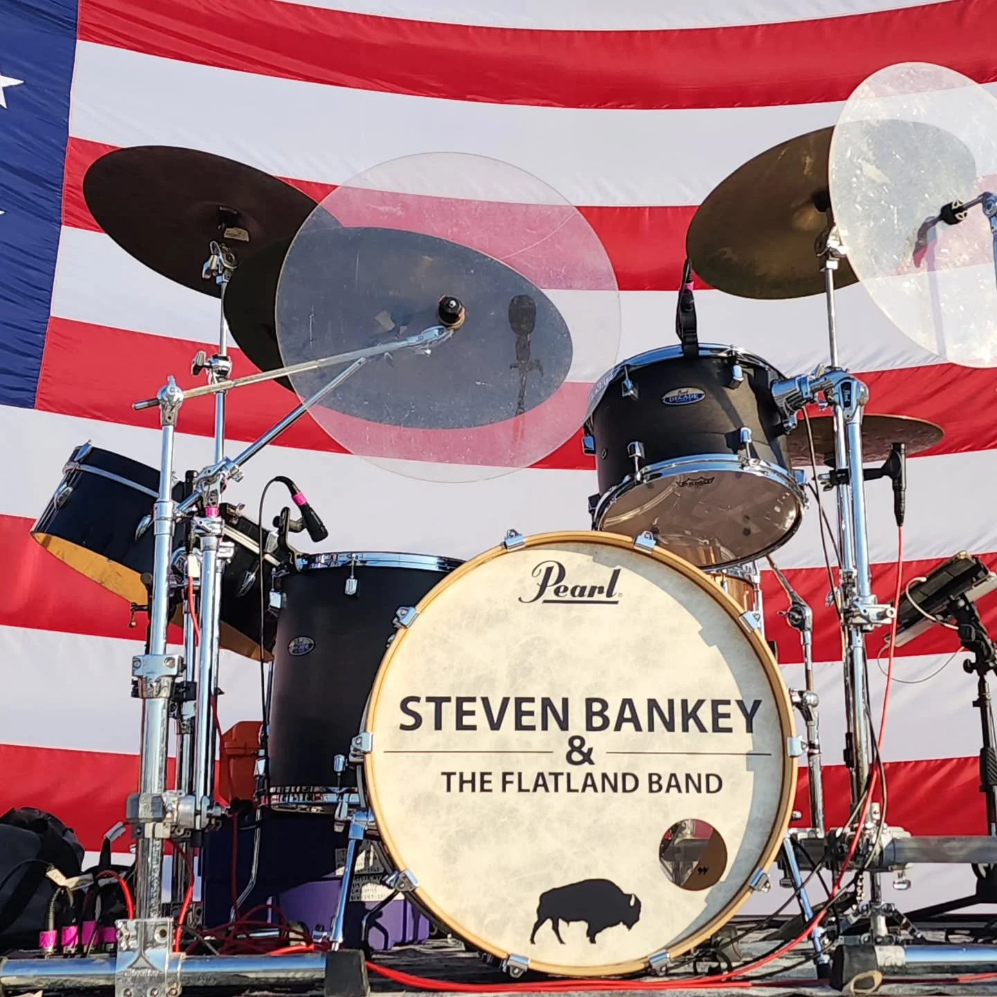 Drumhead for @stevenbankeyandtheflatlandband!

// #stevenbankey #stevenbankeyandtheflatlandband #stevenbankeyandtheflatlanders #branding #stageart #drumhead #drumheadart #woodshed