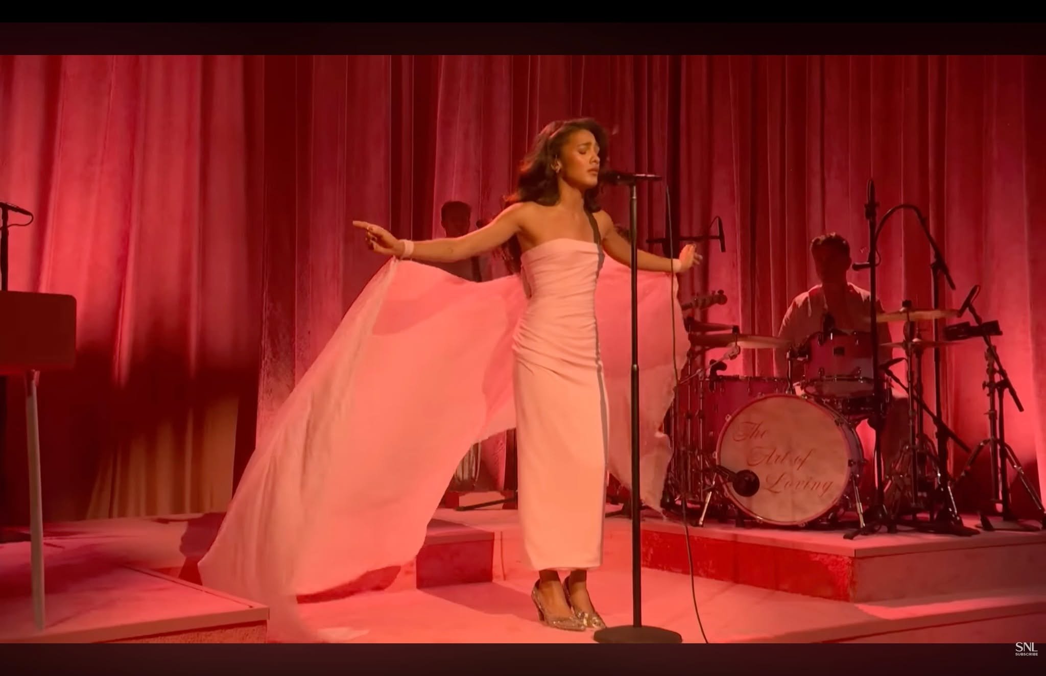 Drumhead for @oliviadeano on @nbcsnl this past weekend!

// #oliviadean #branding #stageart #drumhead #drumheadart #saturdaynightlive #snl #woodshed